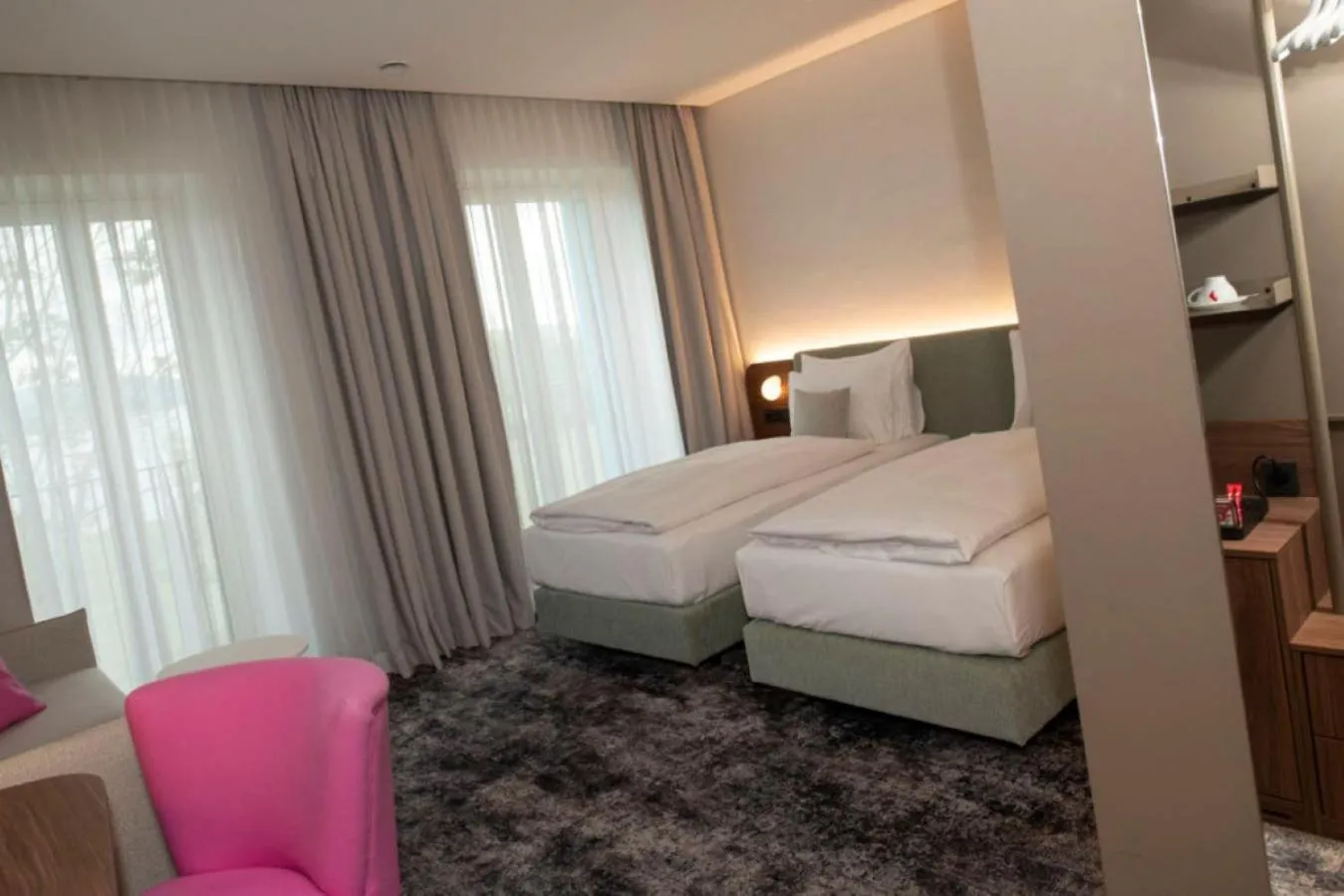 Photo of the whole room, Bed in Hotel Le Parc