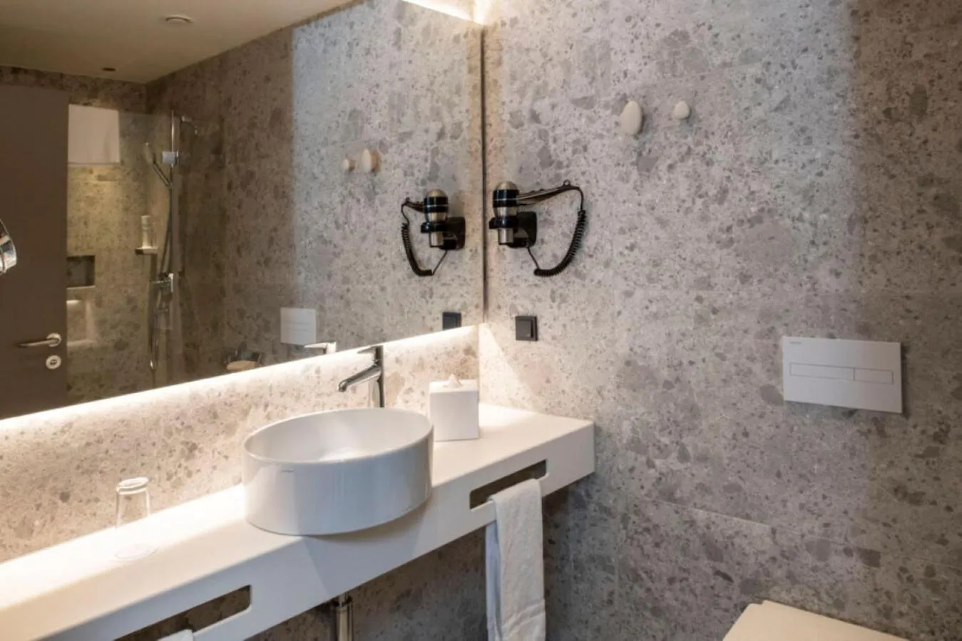 Bathroom in Hotel Le Parc