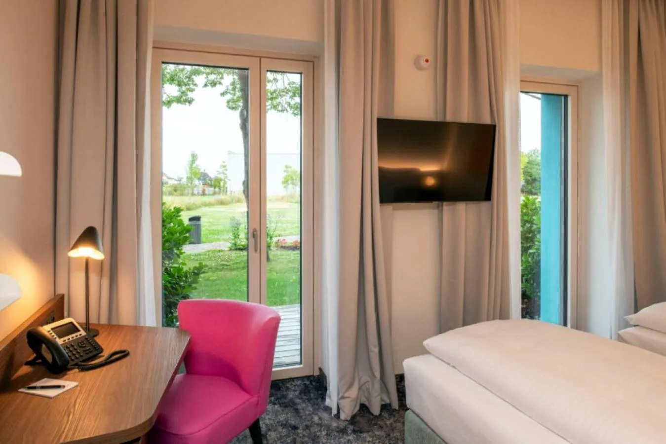 Photo of the whole room, Bed in Hotel Le Parc