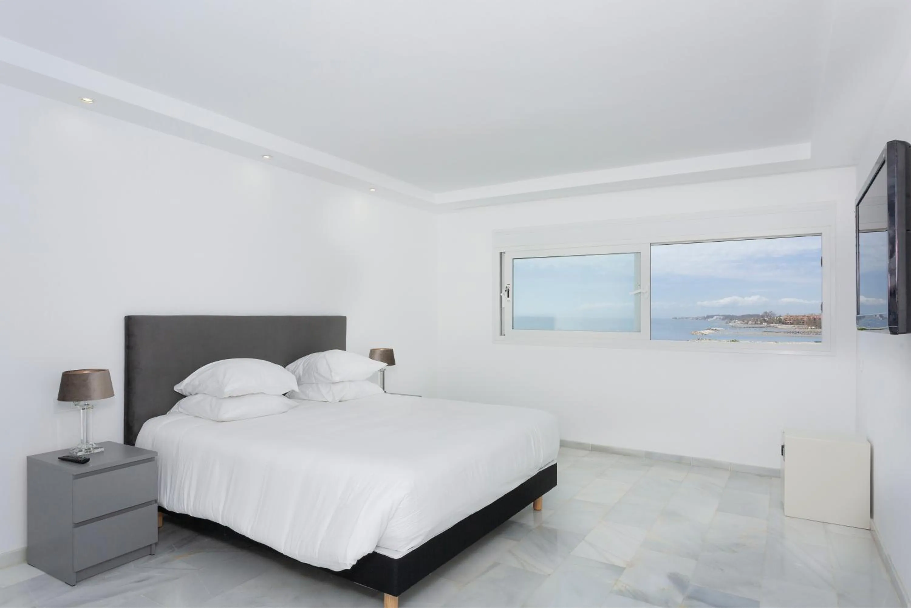 Bedroom, Bed in B51 Executive Flats Marbella