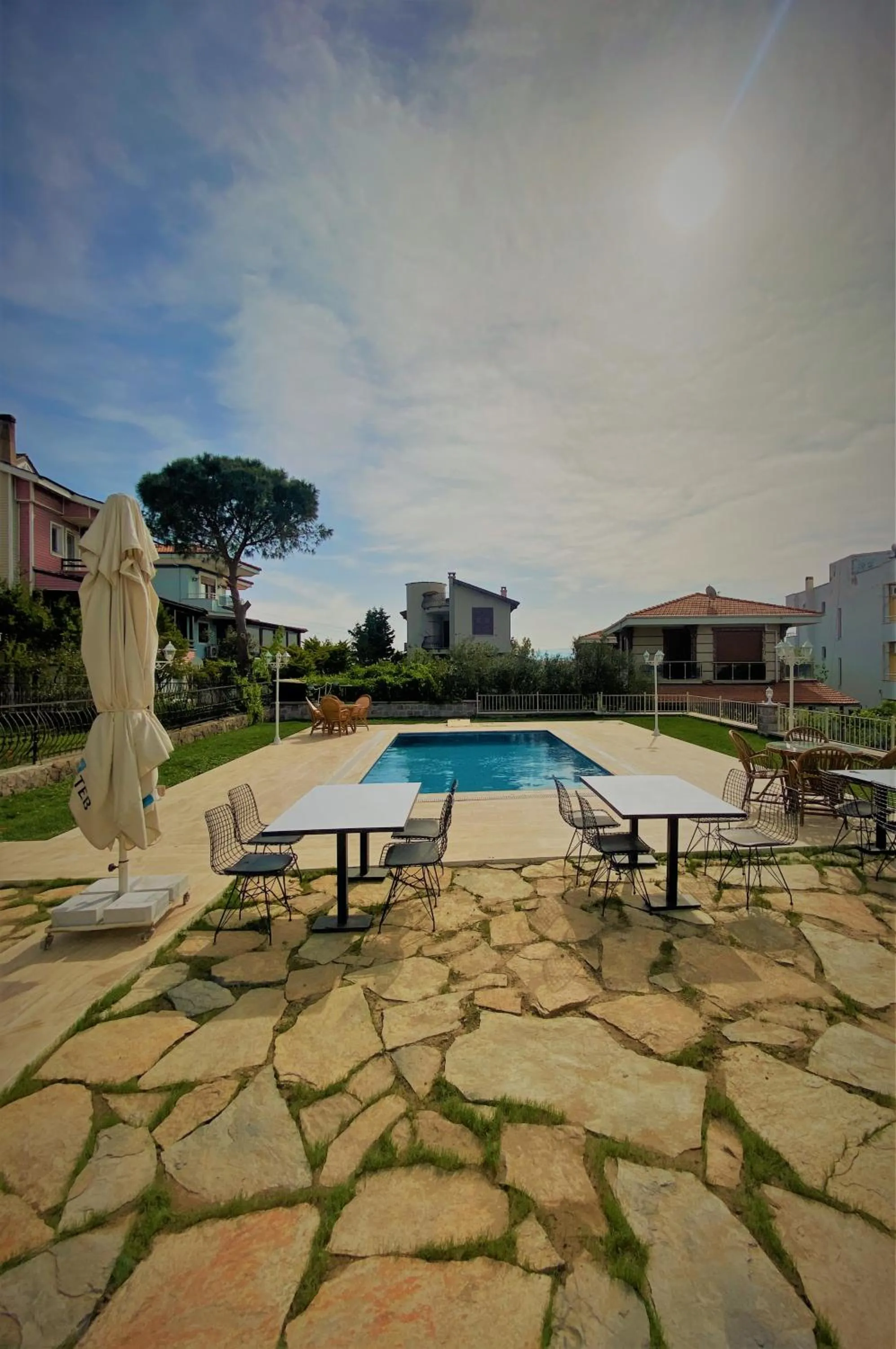 Swimming pool in Cunda Kordon Otel