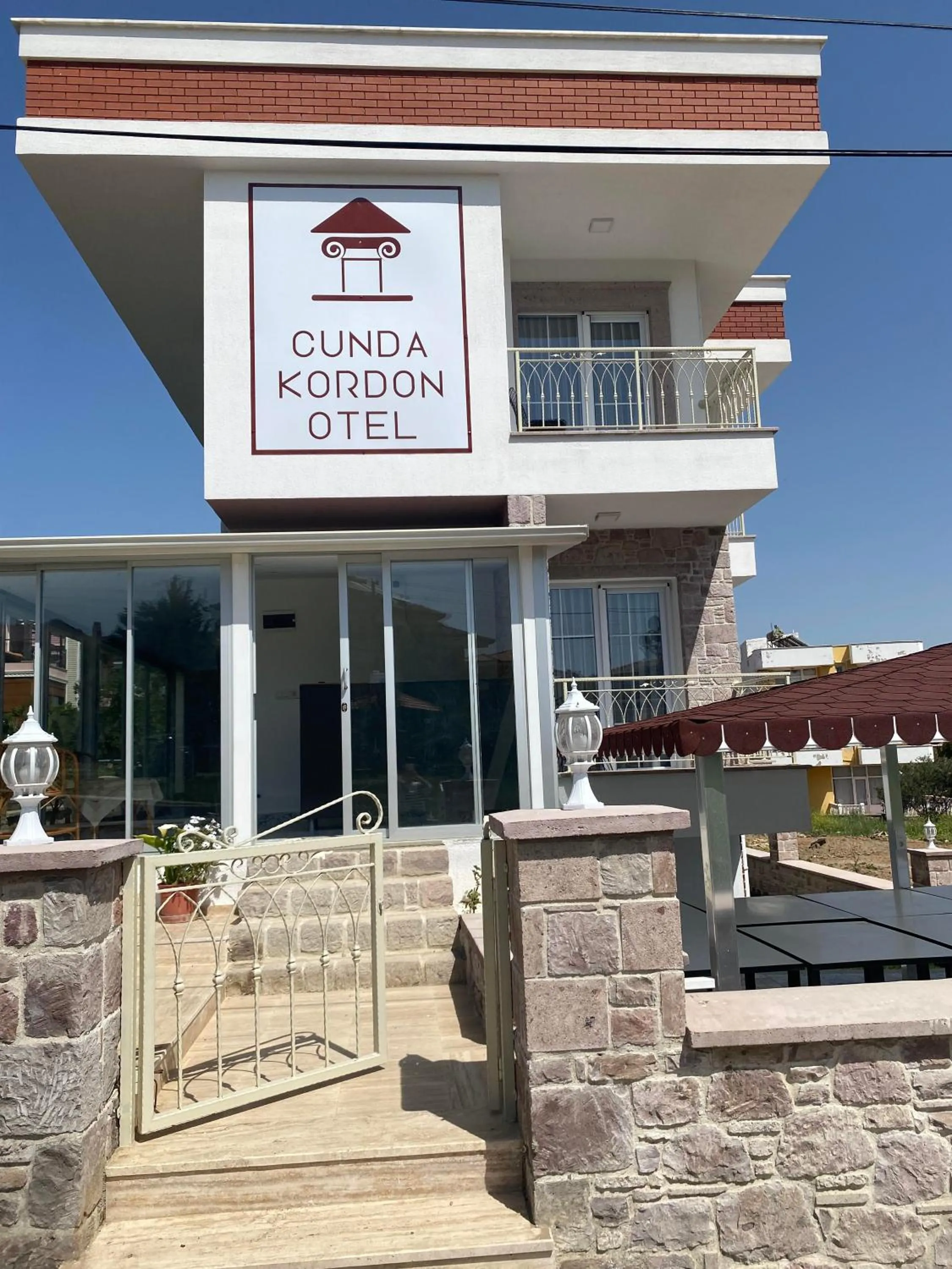 Property building in Cunda Kordon Otel