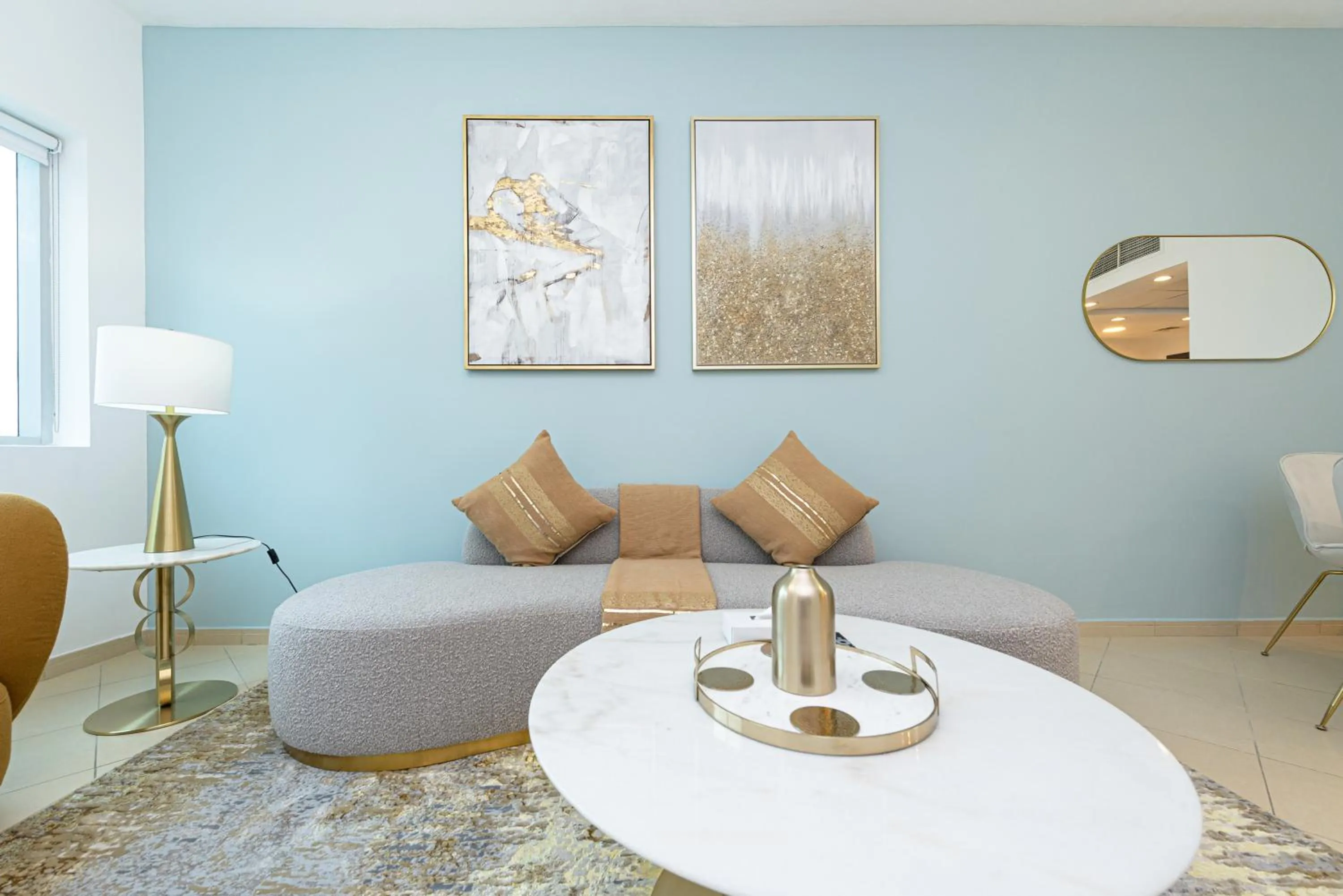 Living room in Marco Polo - Find your calm escape in Dubai Marina