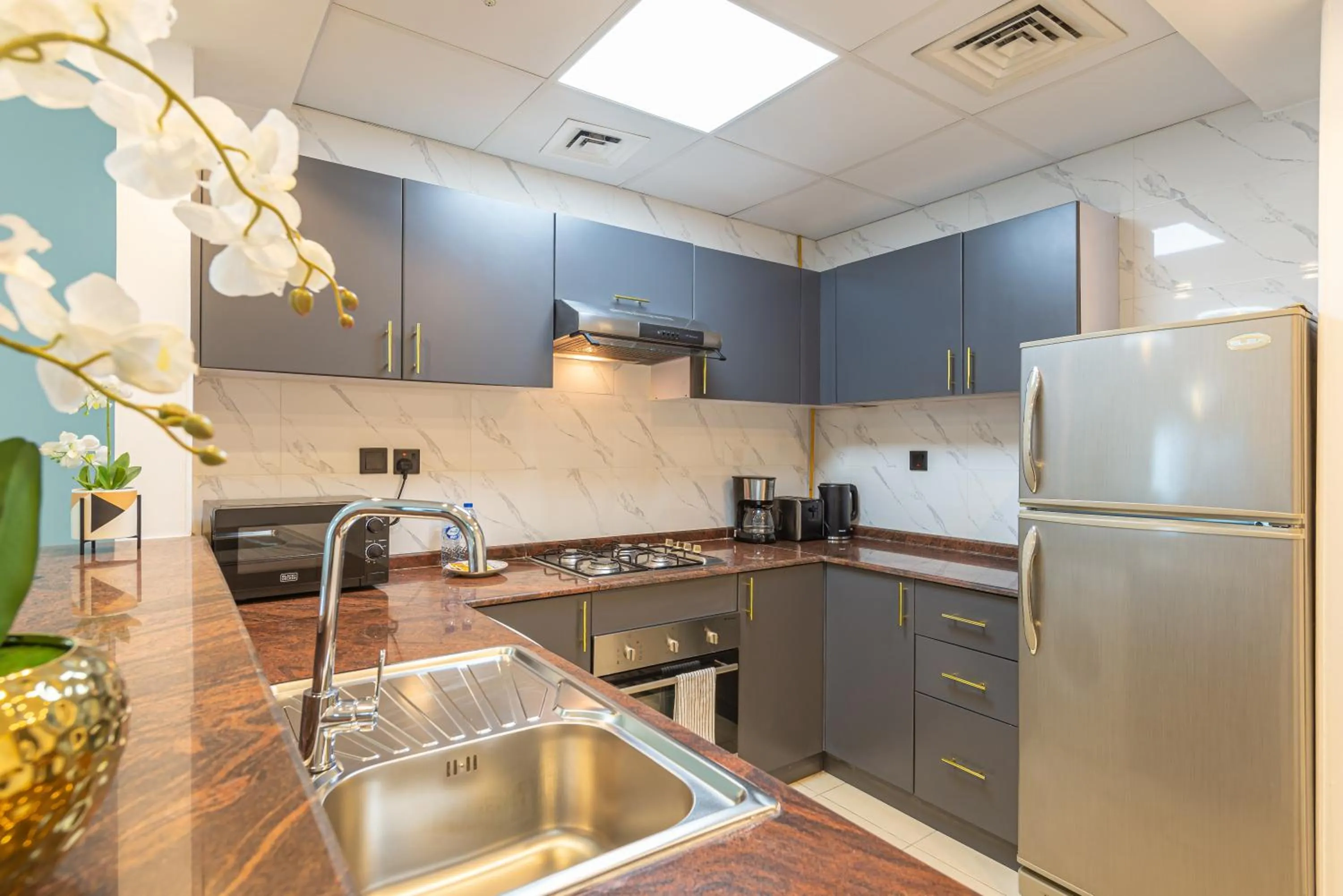 Kitchen or kitchenette in Marco Polo - Find your calm escape in Dubai Marina