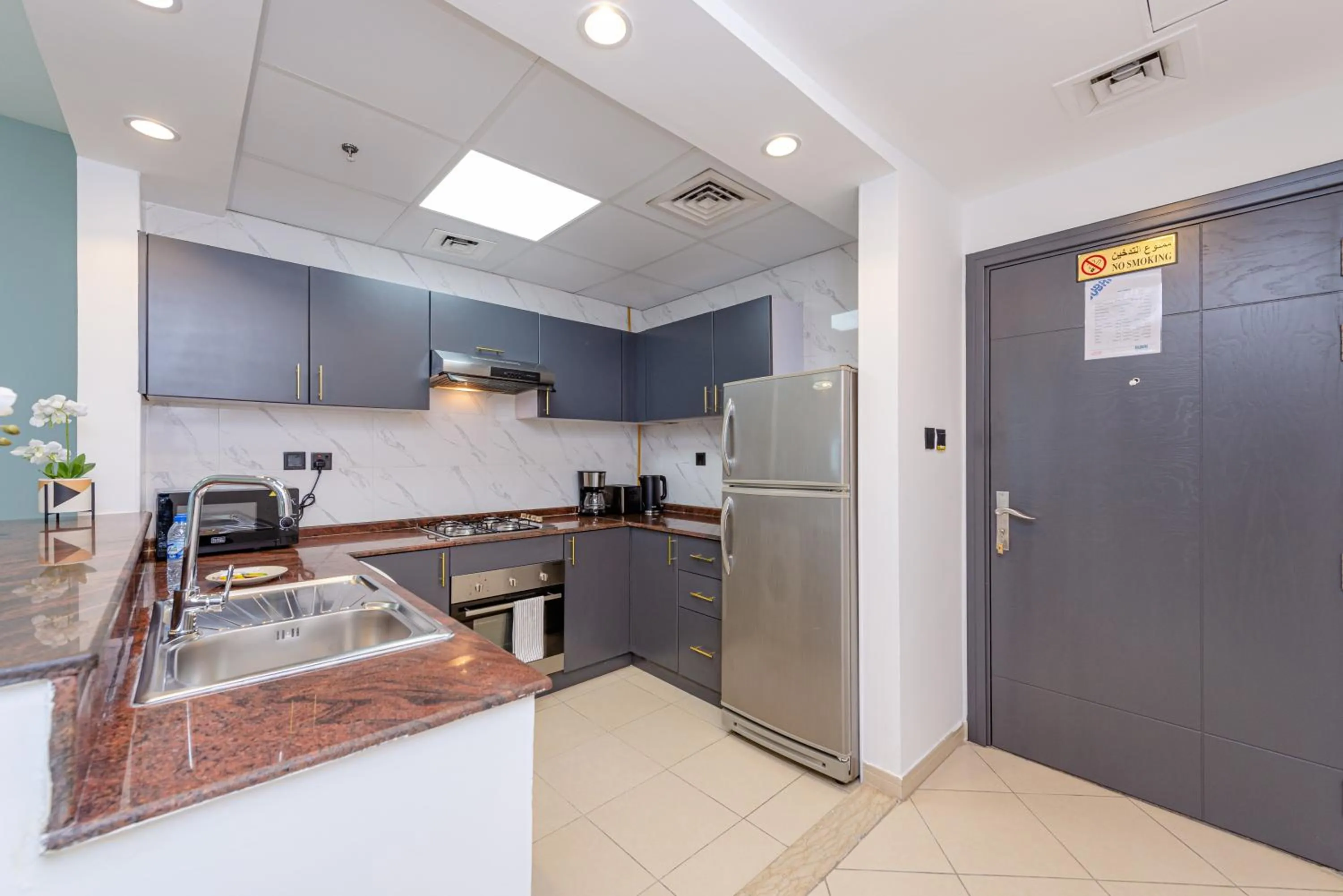 Kitchen or kitchenette in Marco Polo - Find your calm escape in Dubai Marina