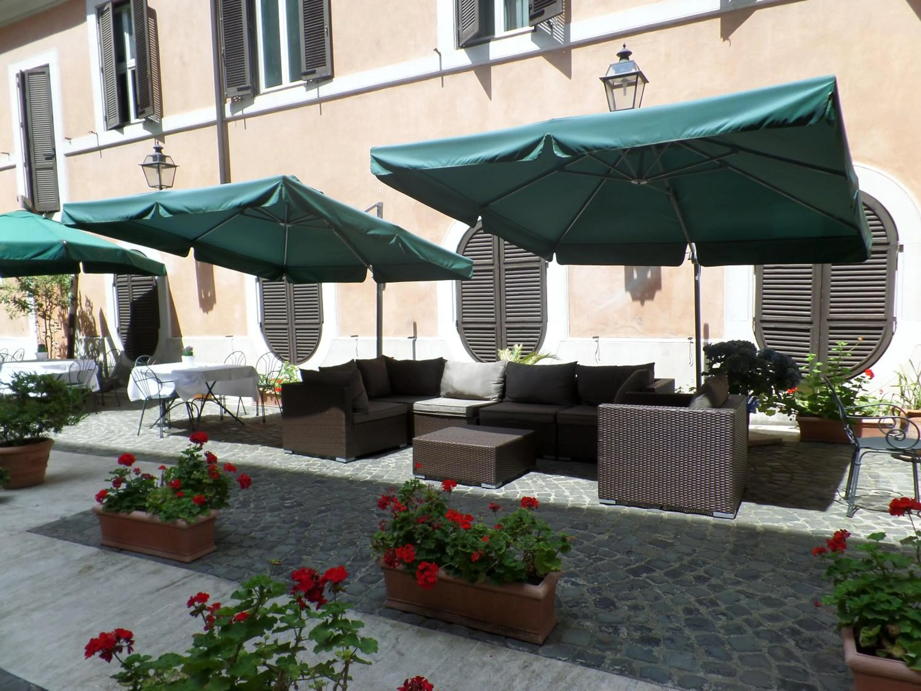 Patio in Relais Hotel Antico Palazzo Rospigliosi