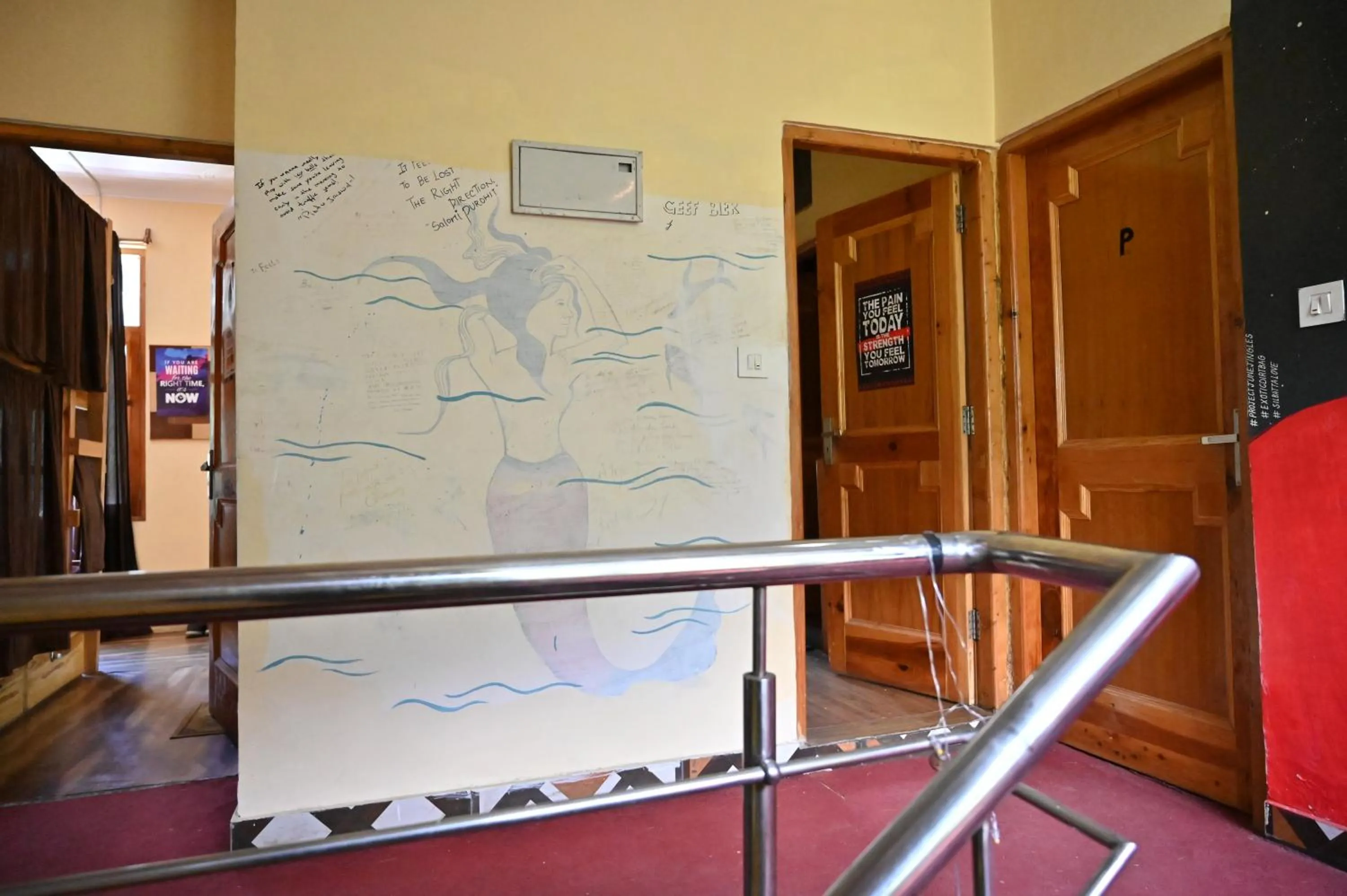 Decorative detail in indian backpackers hostel