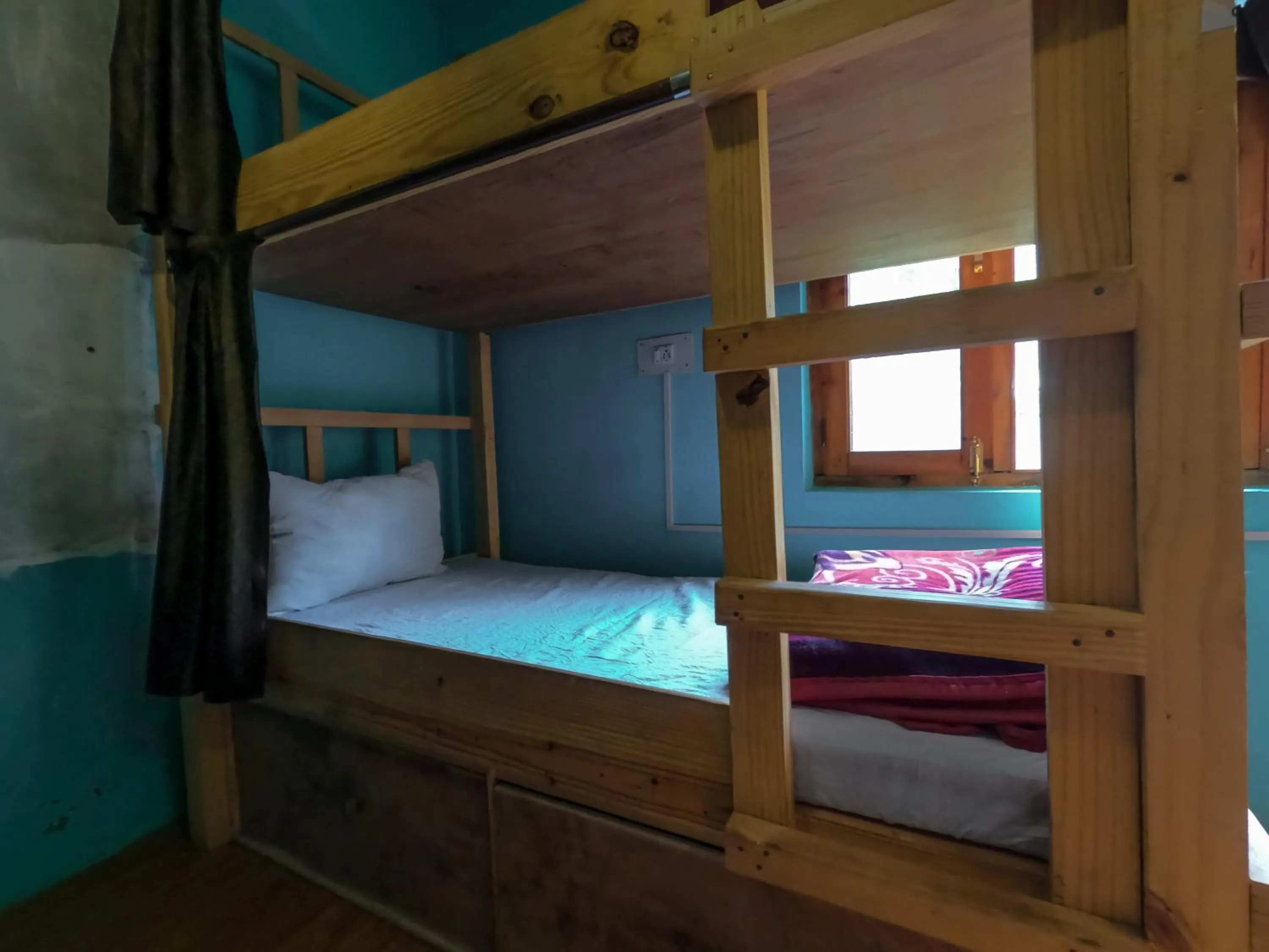 Bed in indian backpackers hostel