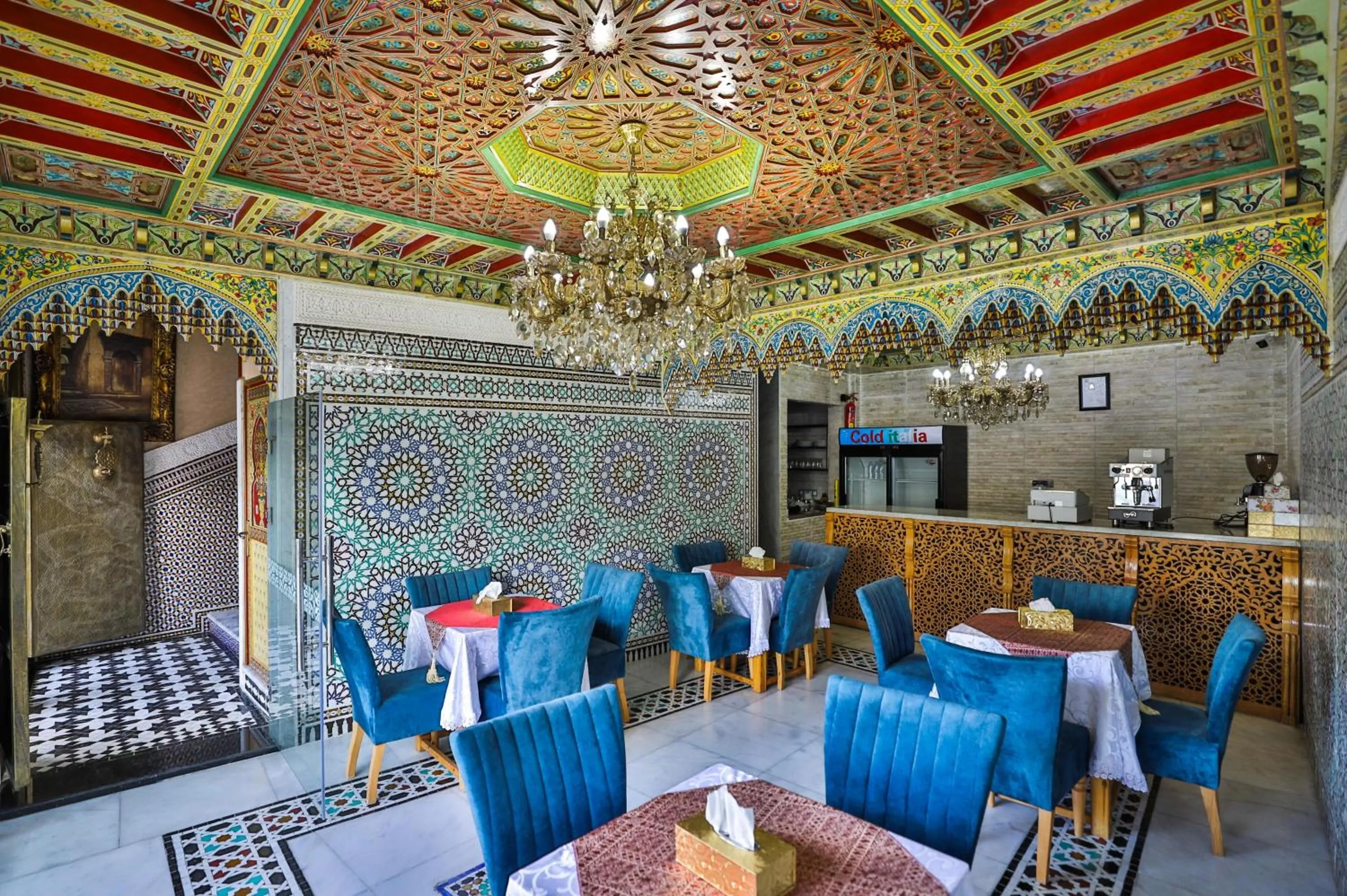 Restaurant/places to eat in Hotel & Ryad DALILA