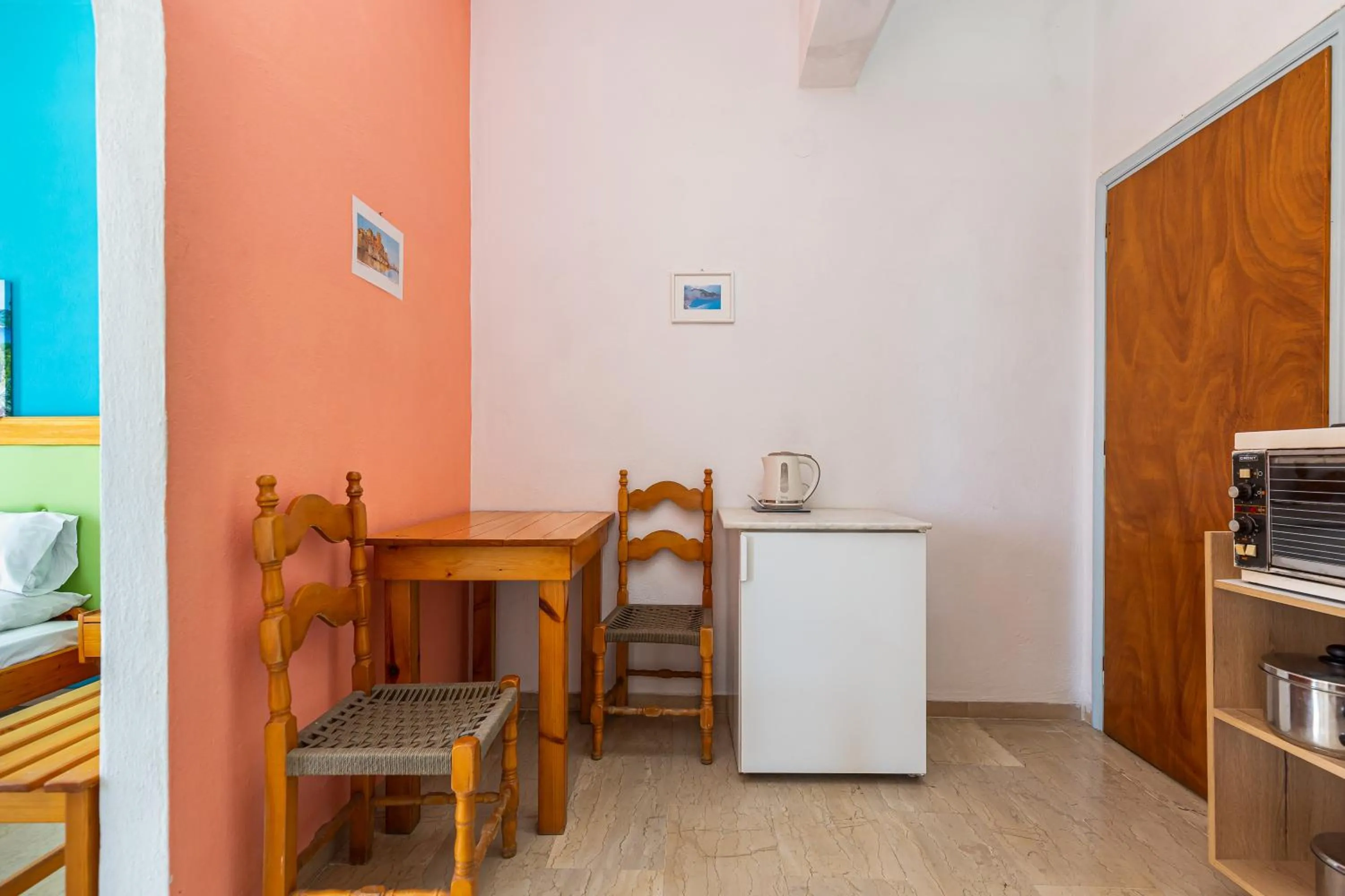 Alexandros Studios by Estia