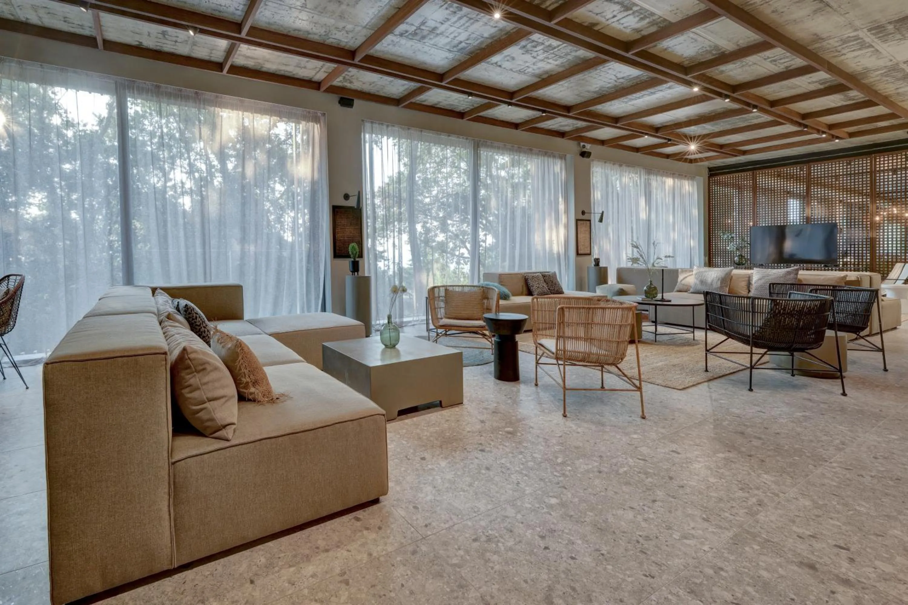 Lobby or reception in Umani Hotel - Free Beach - Free Parking