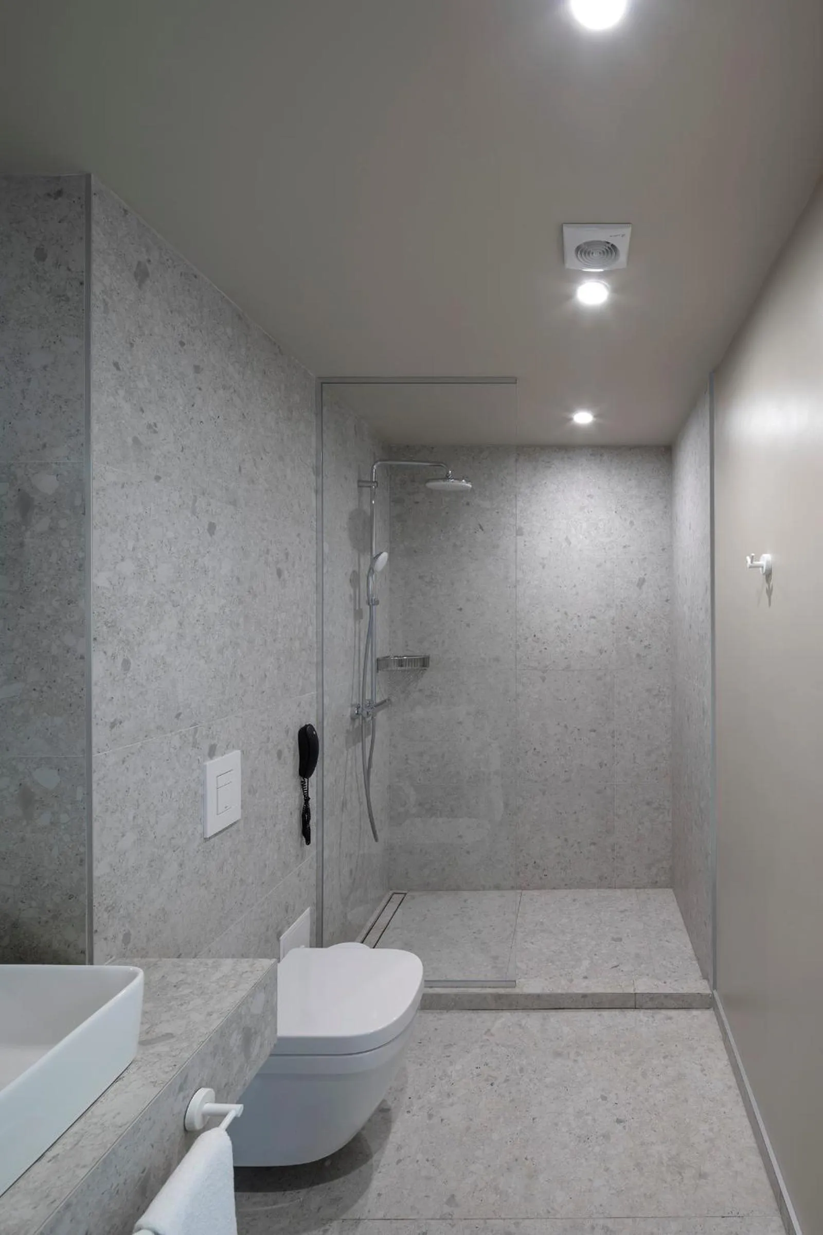 Bathroom in Umani Hotel - Free Beach - Free Parking