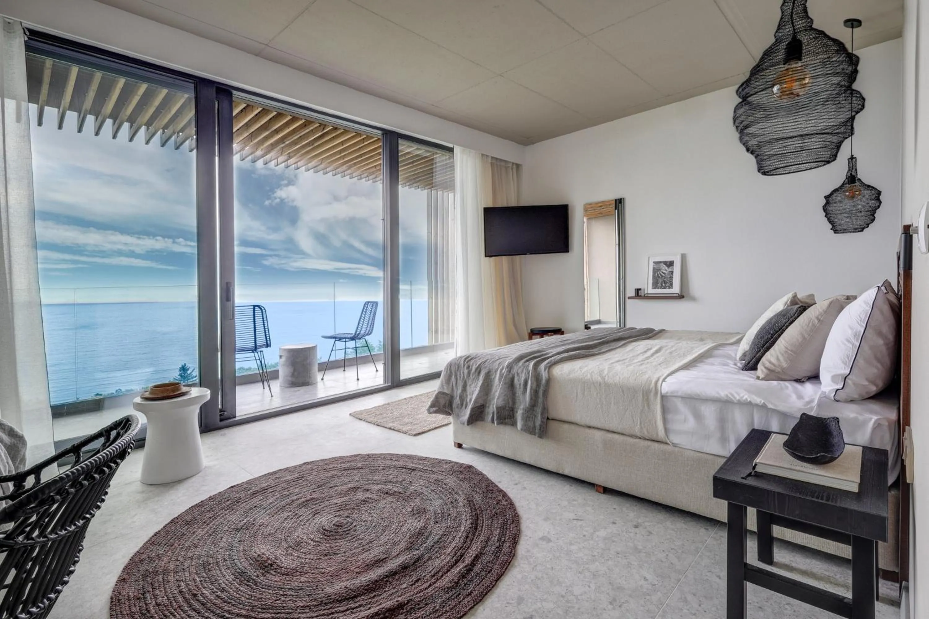 Bedroom in Umani Hotel - Free Beach - Free Parking