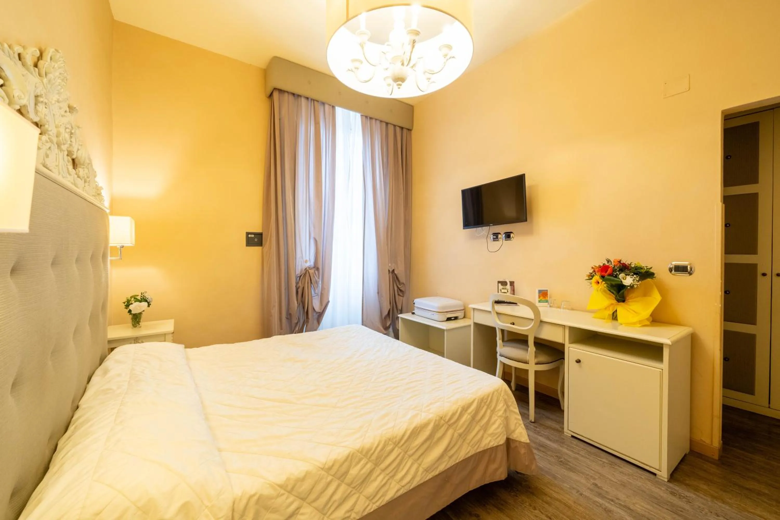 Bed in Hotel Manzoni Wellness&Spa