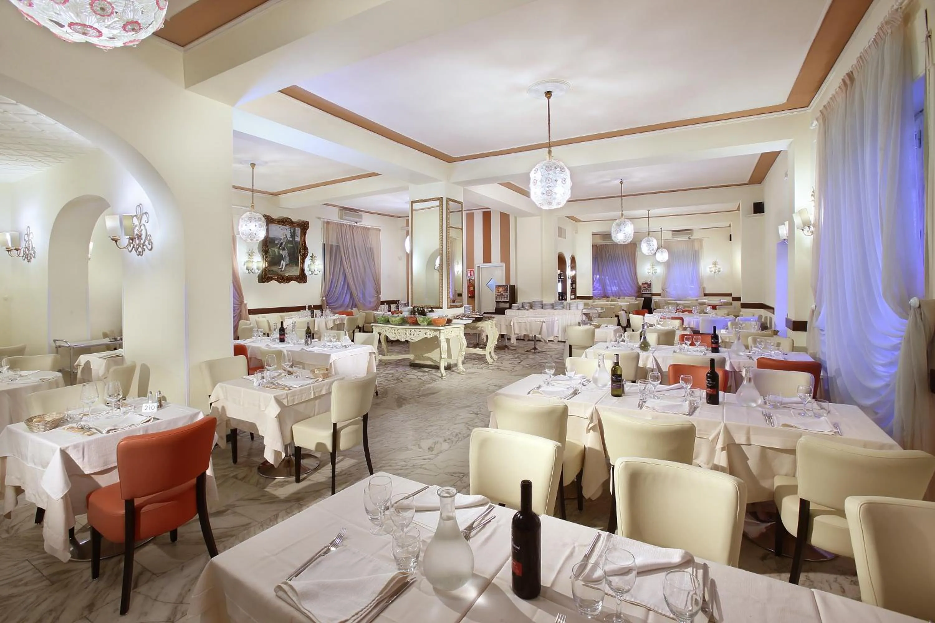 Restaurant/places to eat in Hotel Manzoni Wellness&Spa