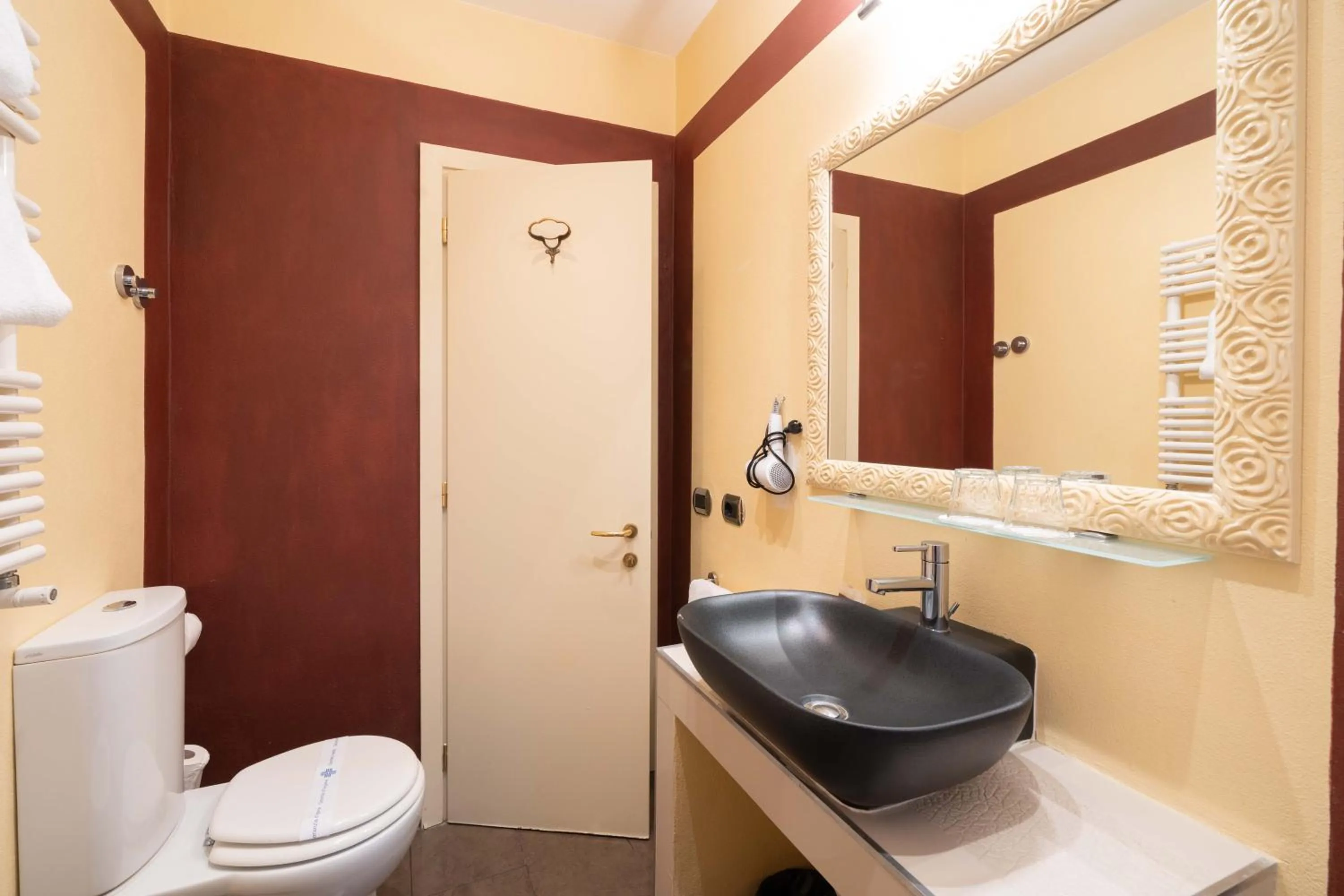 Toilet in Hotel Manzoni Wellness&Spa