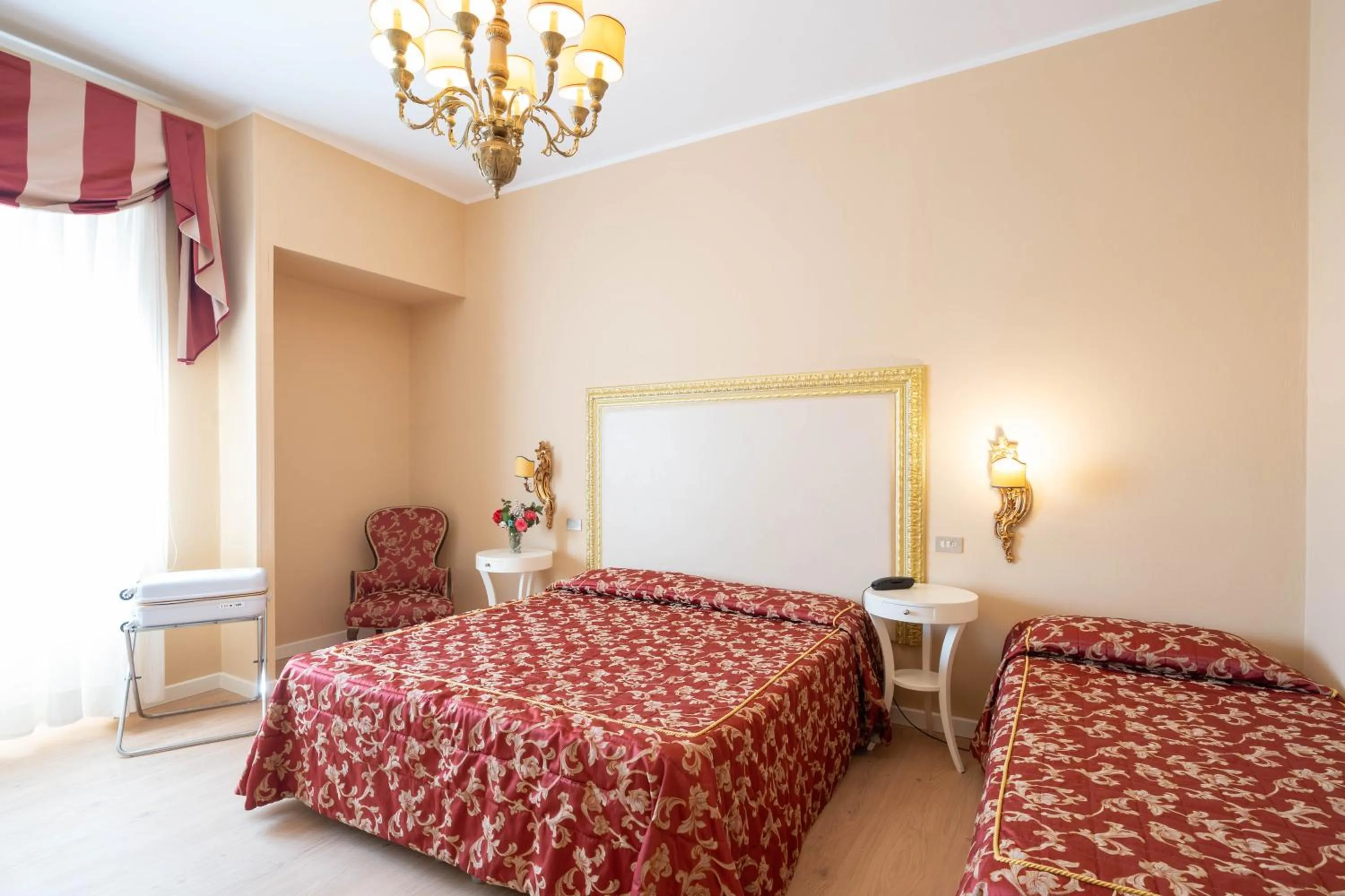 Bed in Hotel Manzoni Wellness&Spa