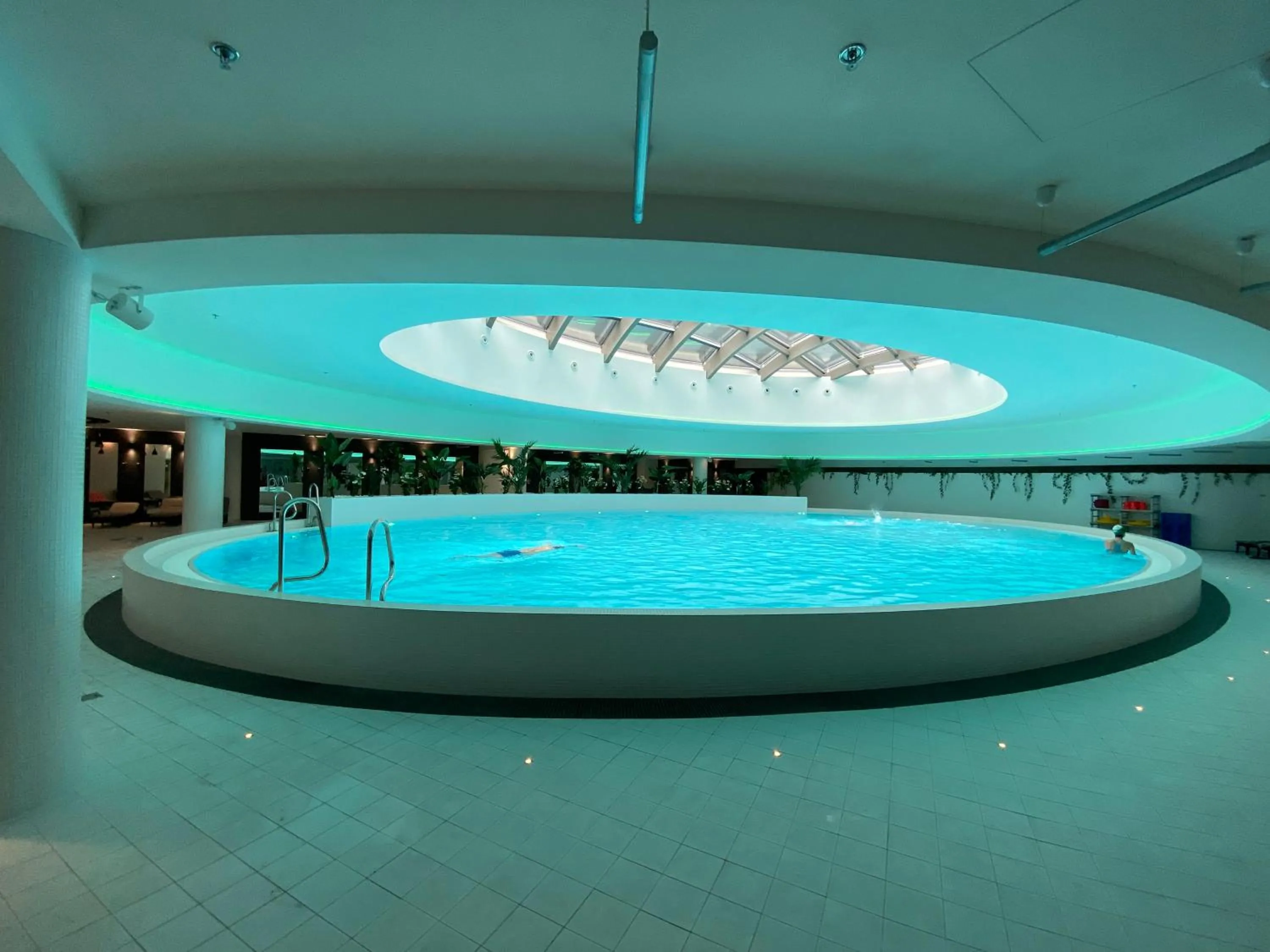 Swimming pool in Apartamenty Hanza Tower Gold