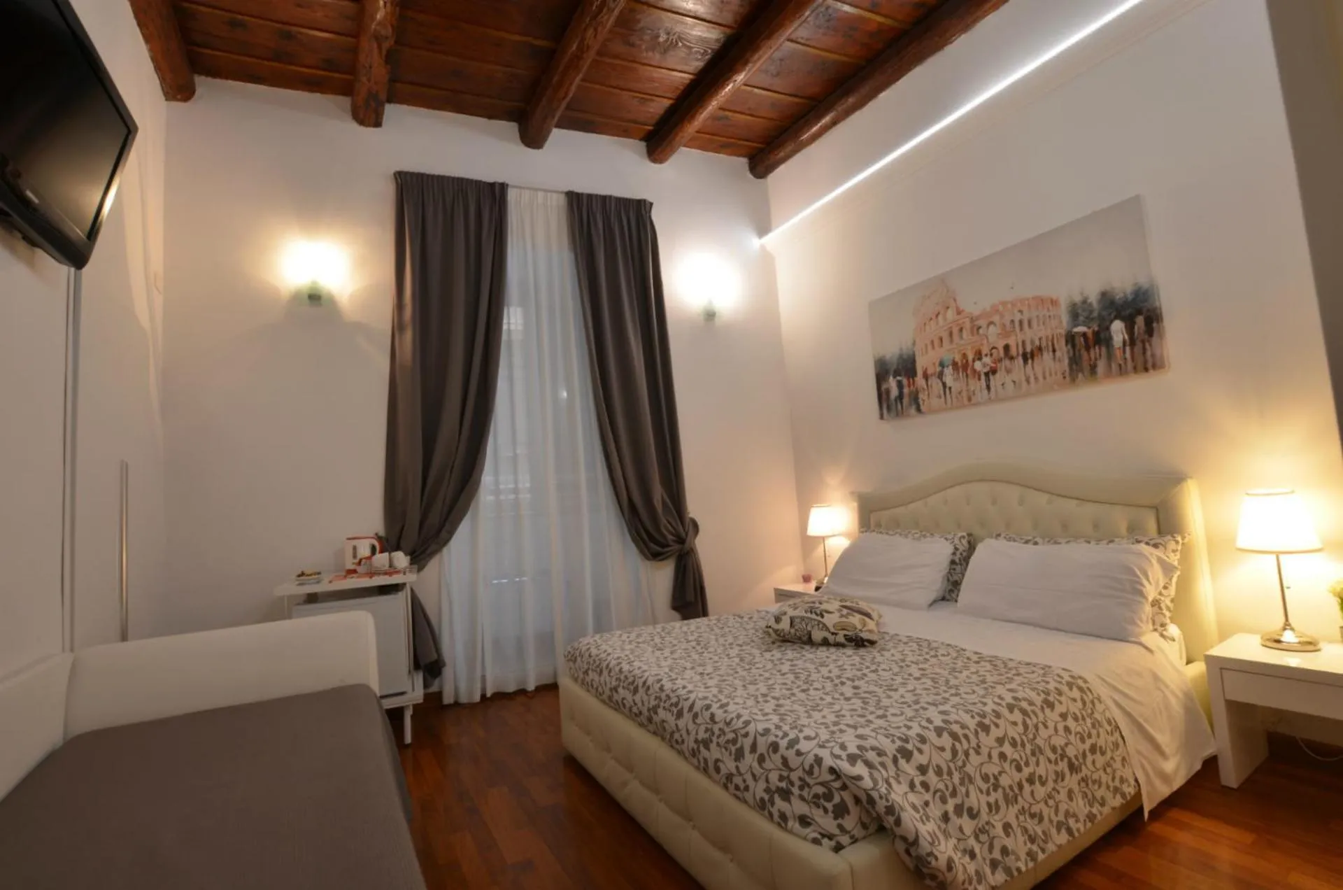 Photo of the whole room, Bed in Notti A Roma