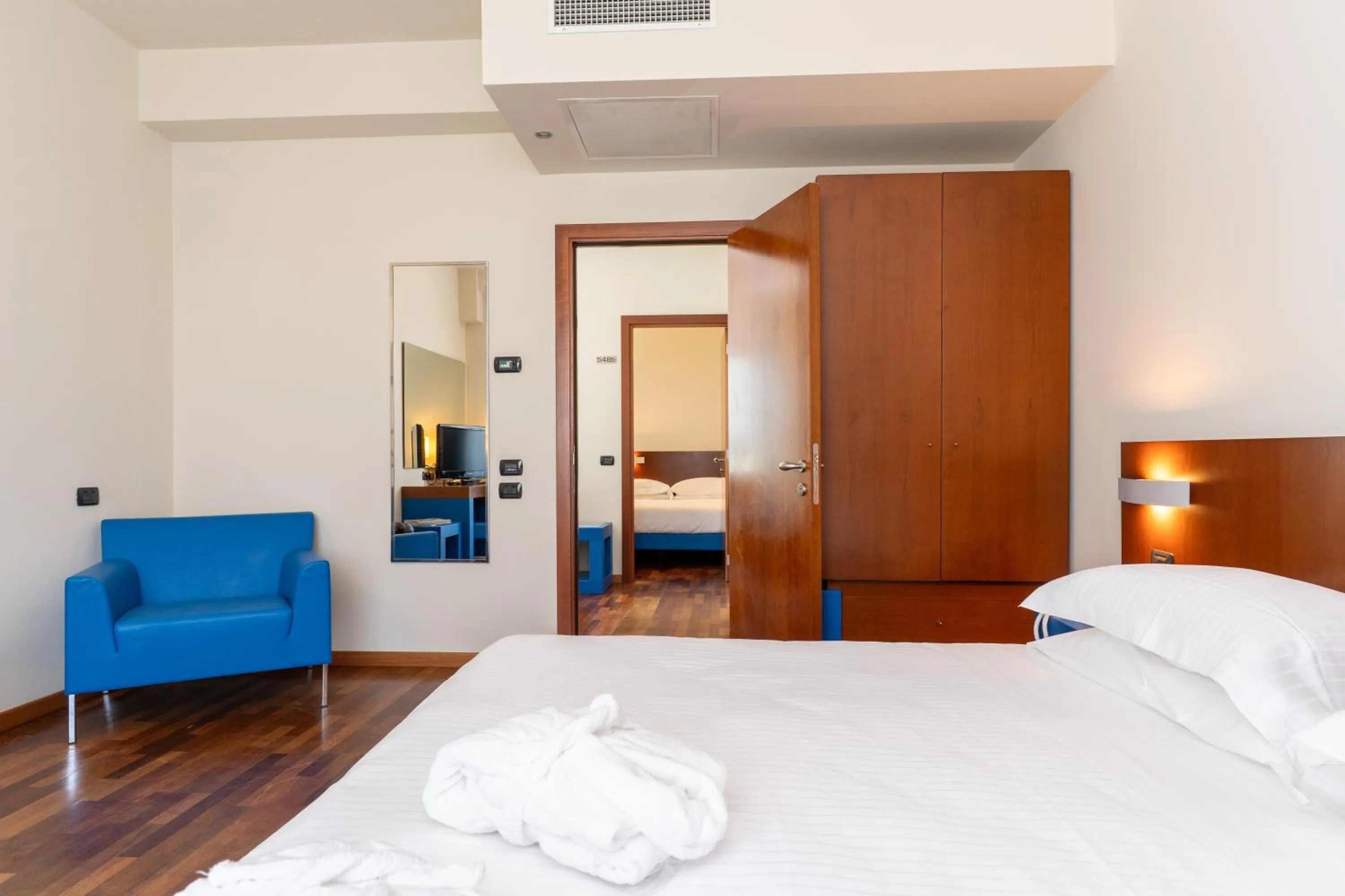 Bedroom, Bed in Hotel Balance