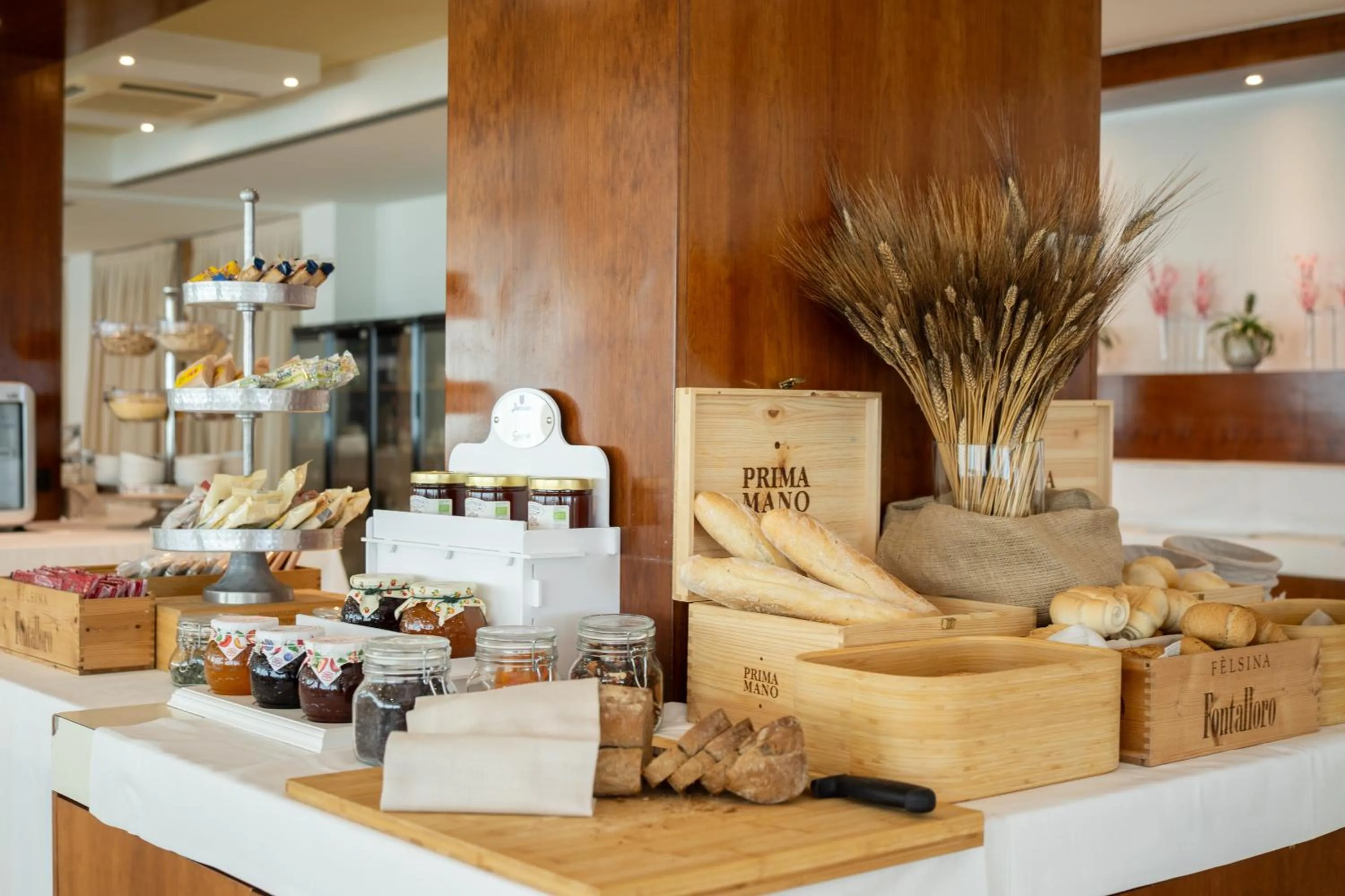 Breakfast in Hotel Balance