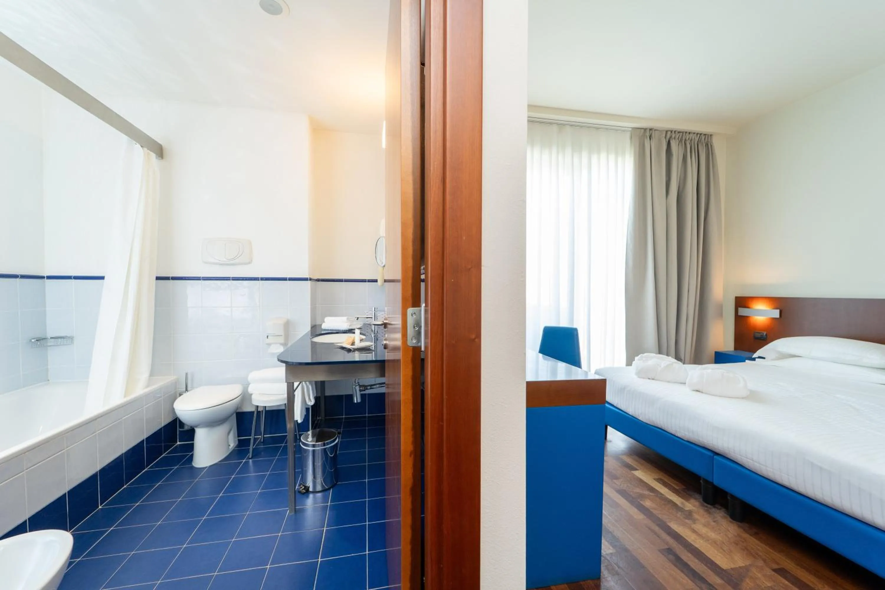 Bedroom, Bed in Hotel Balance