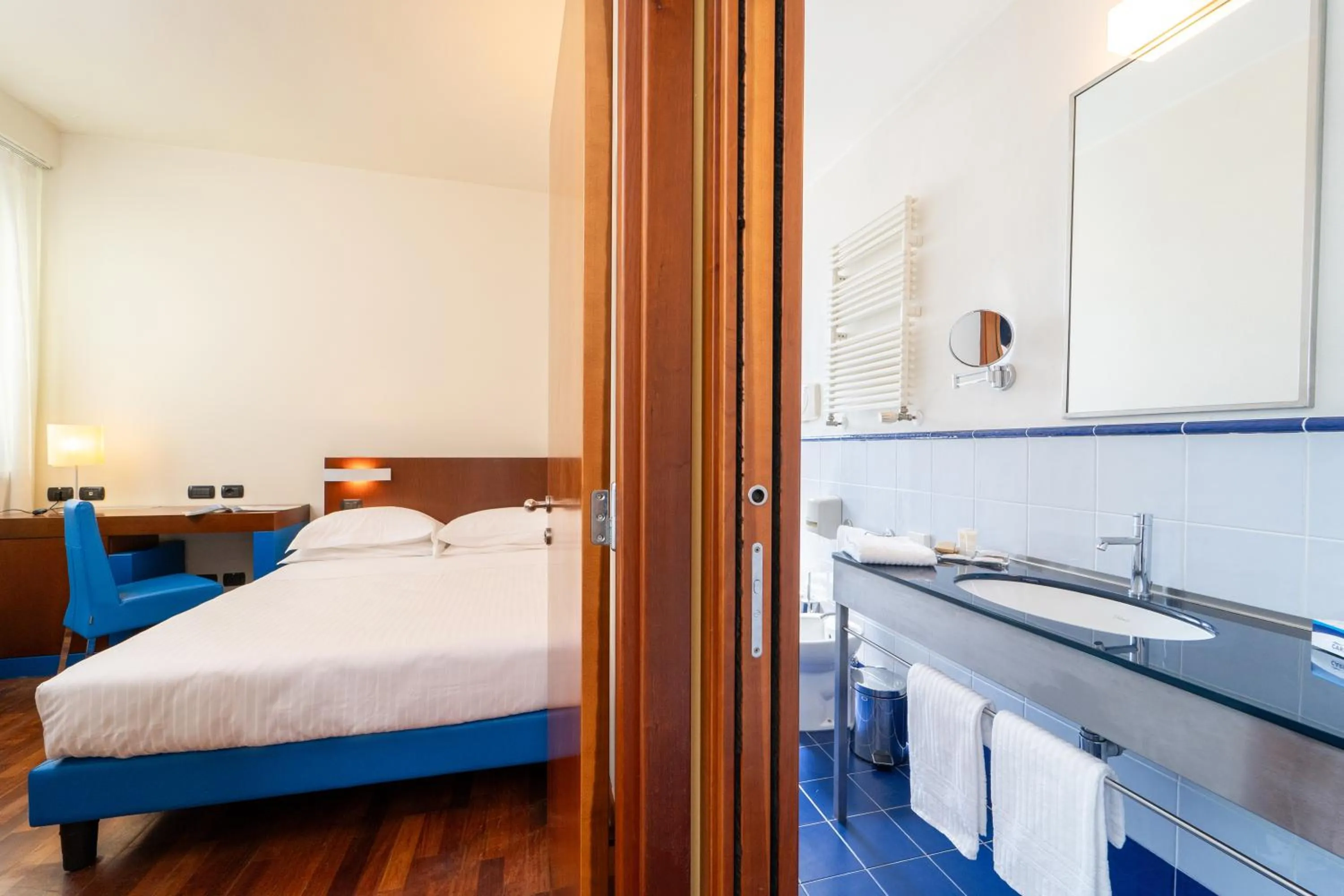 Bedroom, Bed in Hotel Balance