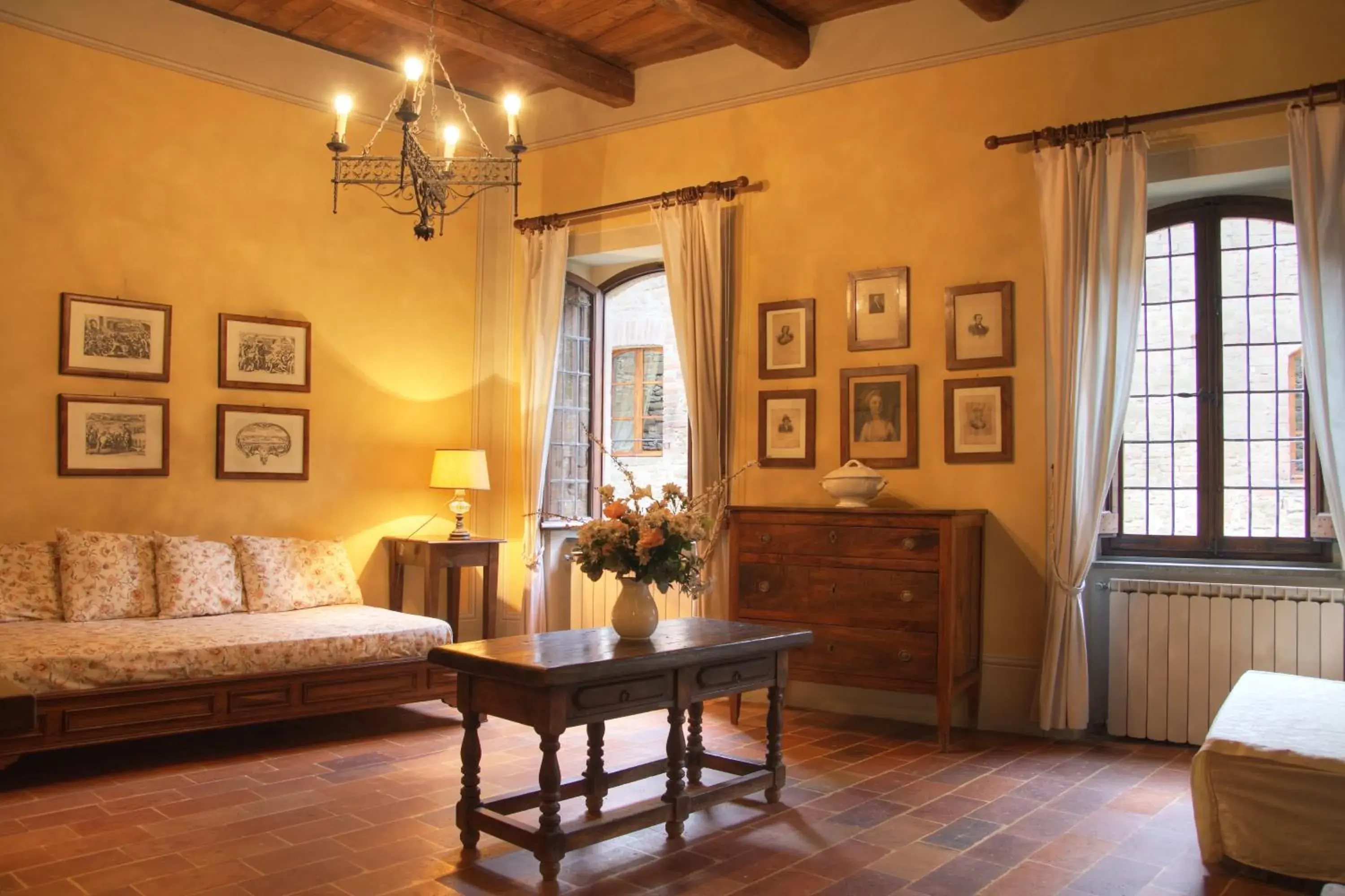 Deluxe Suite in Castello Di Petroia Dimora d'Epoca Deluxe Suite in Castello Di Petroia Dimora d'Epoca