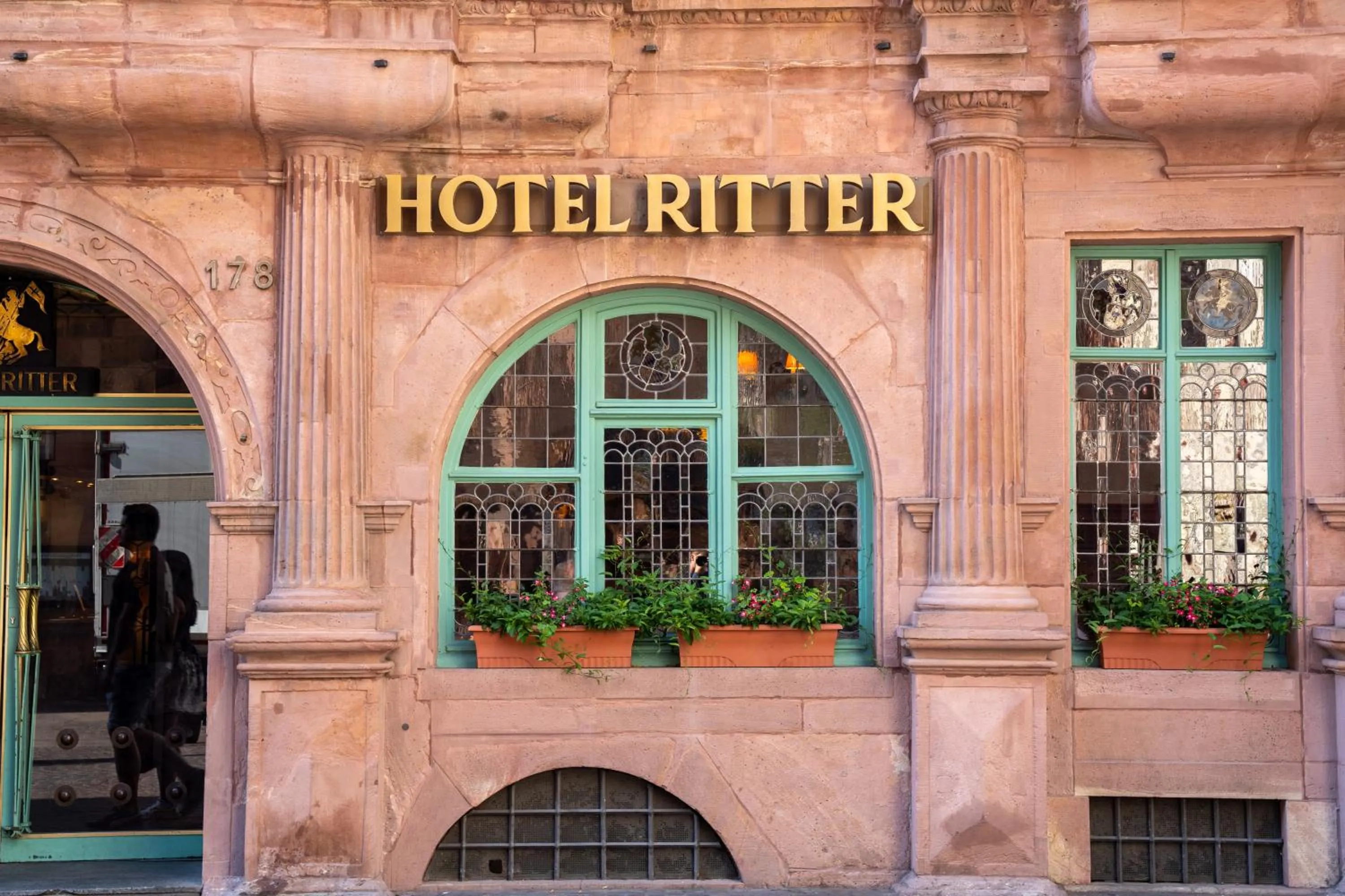 Facade/entrance in Hotel zum Ritter