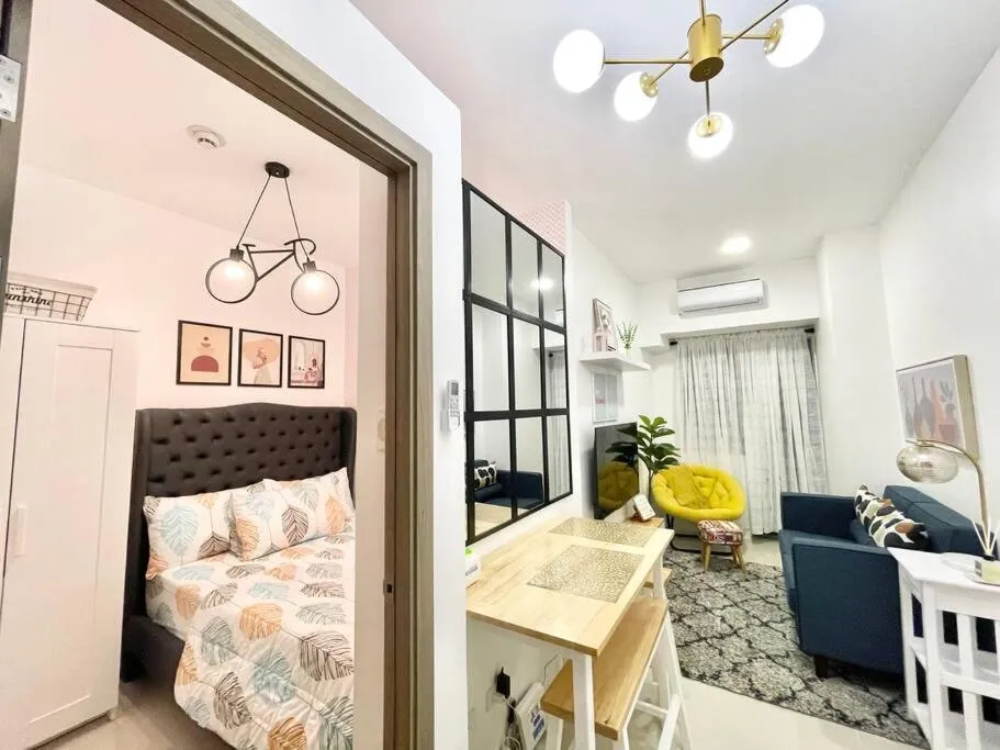 1BR Suite near Megamall, Boni & Shaw MRT Station