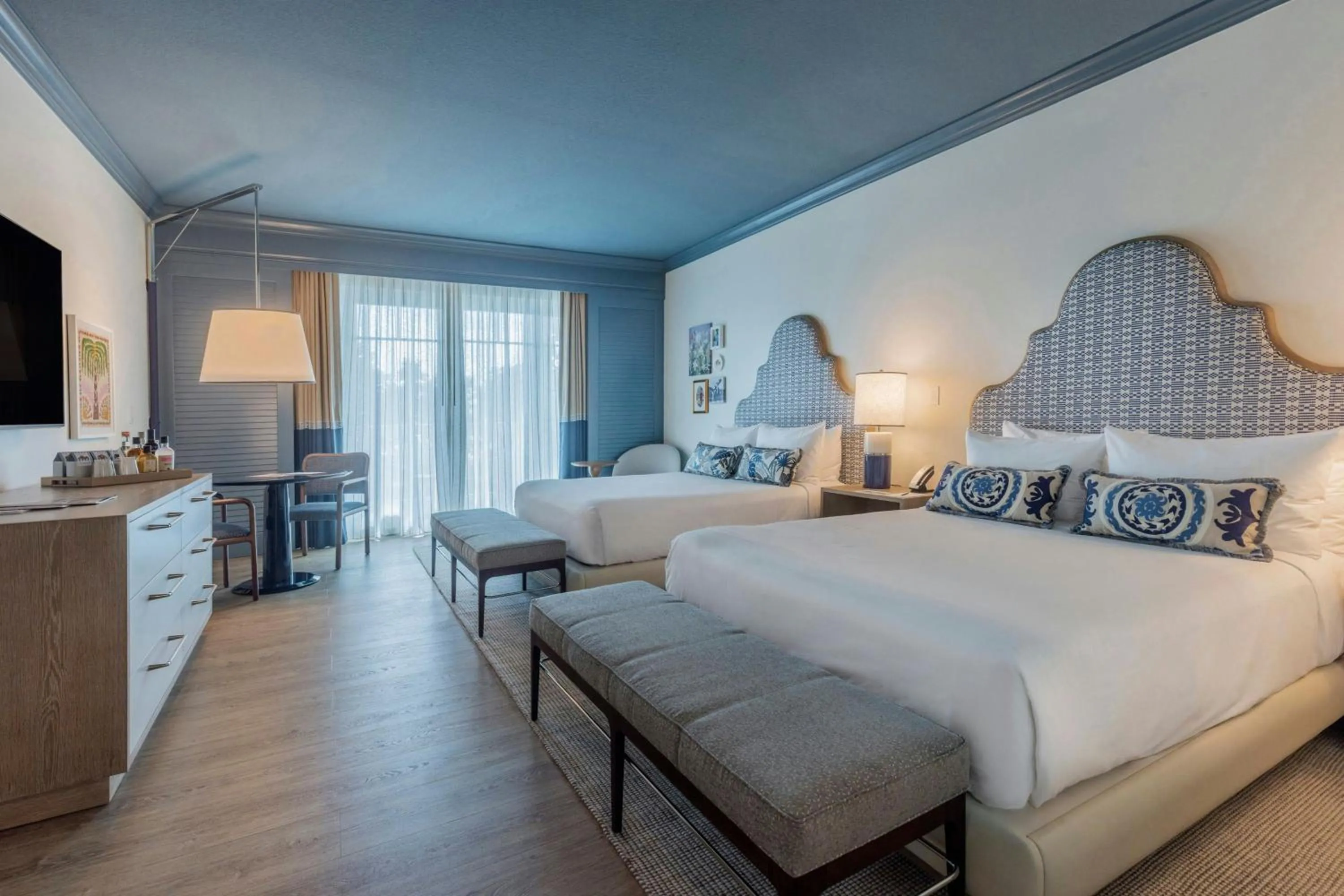 Photo of the whole room, Bed in The Seagate Hotel, Golf & Beach Club, Autograph Collection