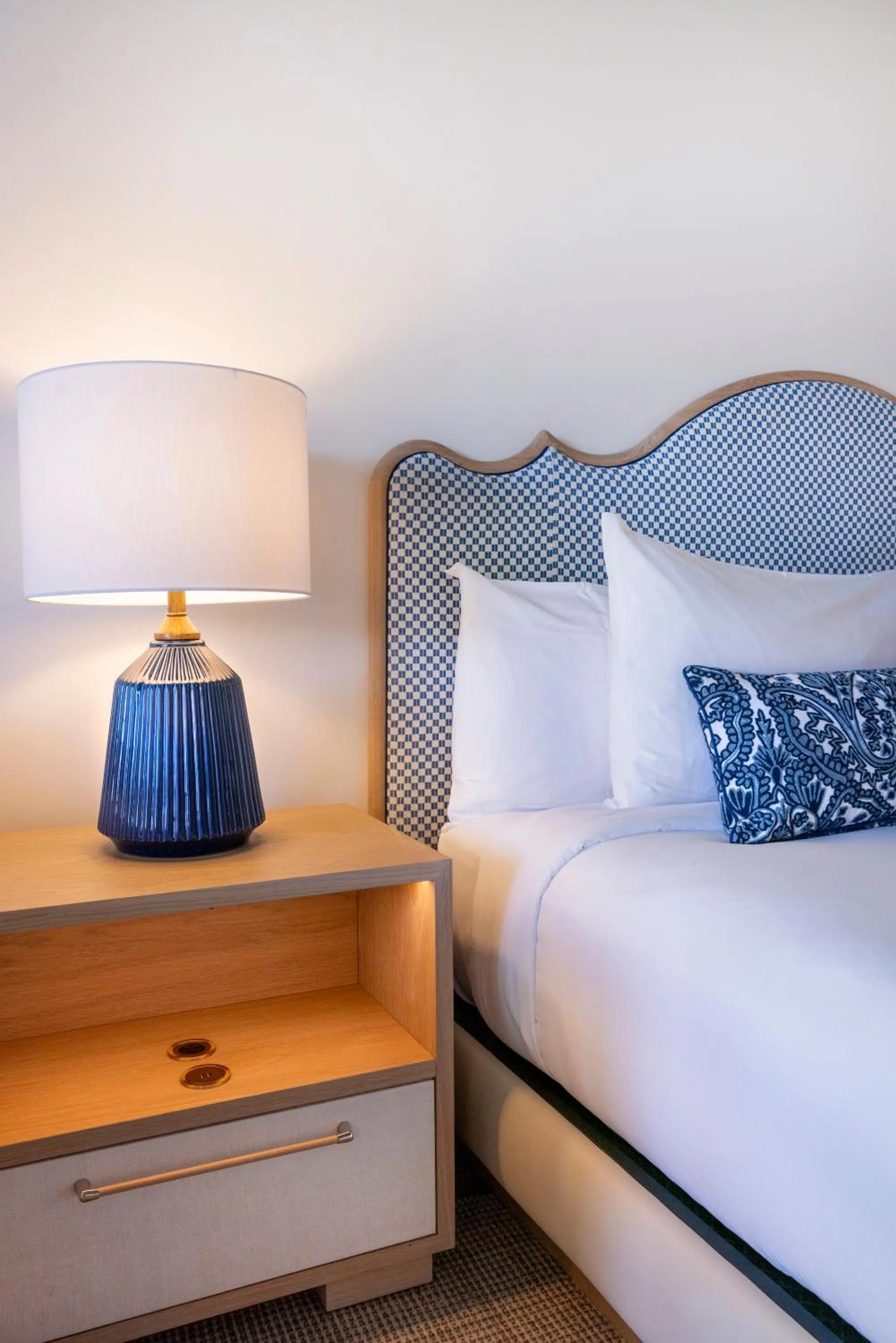 Bed in The Seagate Hotel, Golf & Beach Club, Autograph Collection