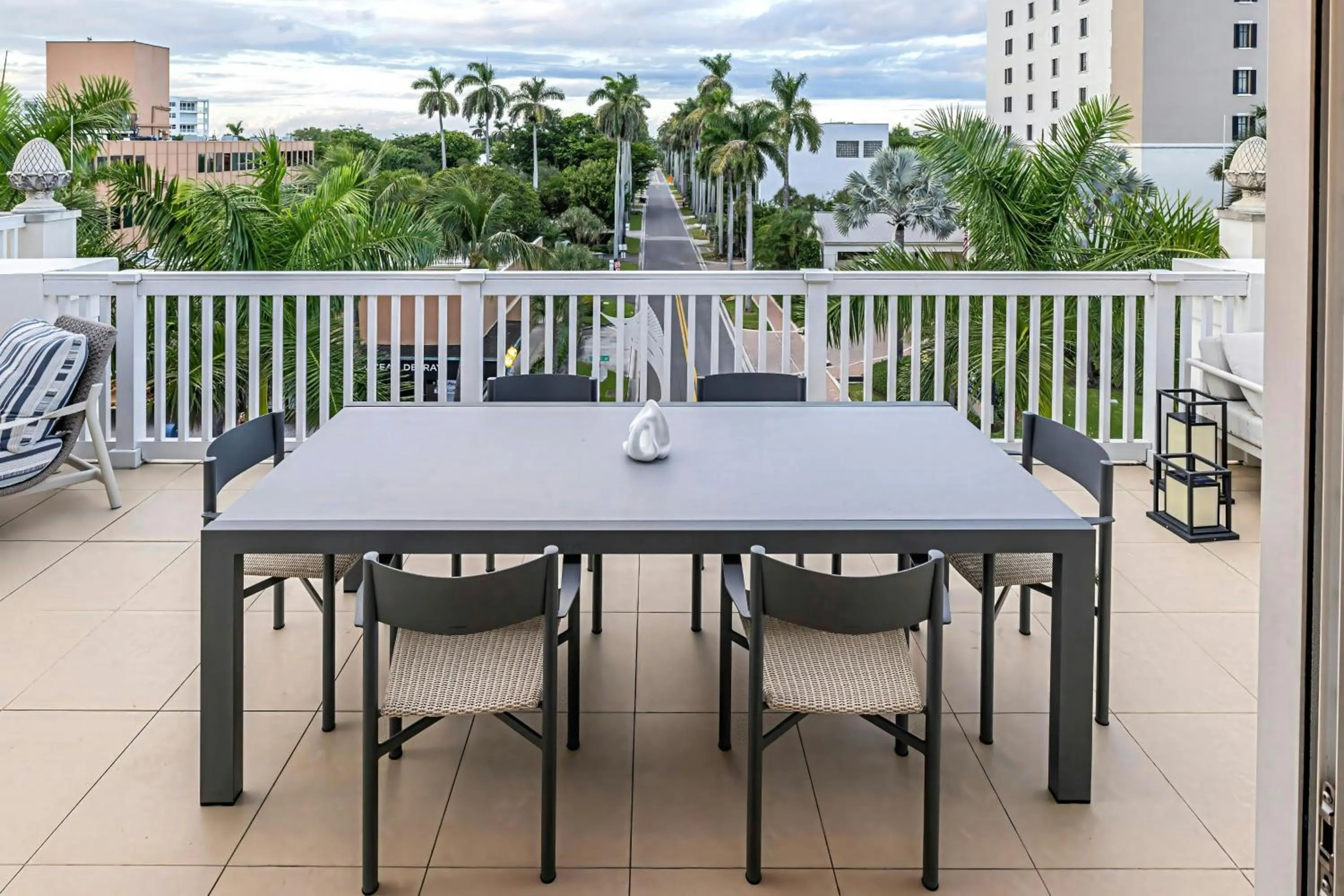Bedroom in The Seagate Hotel, Golf & Beach Club, Autograph Collection