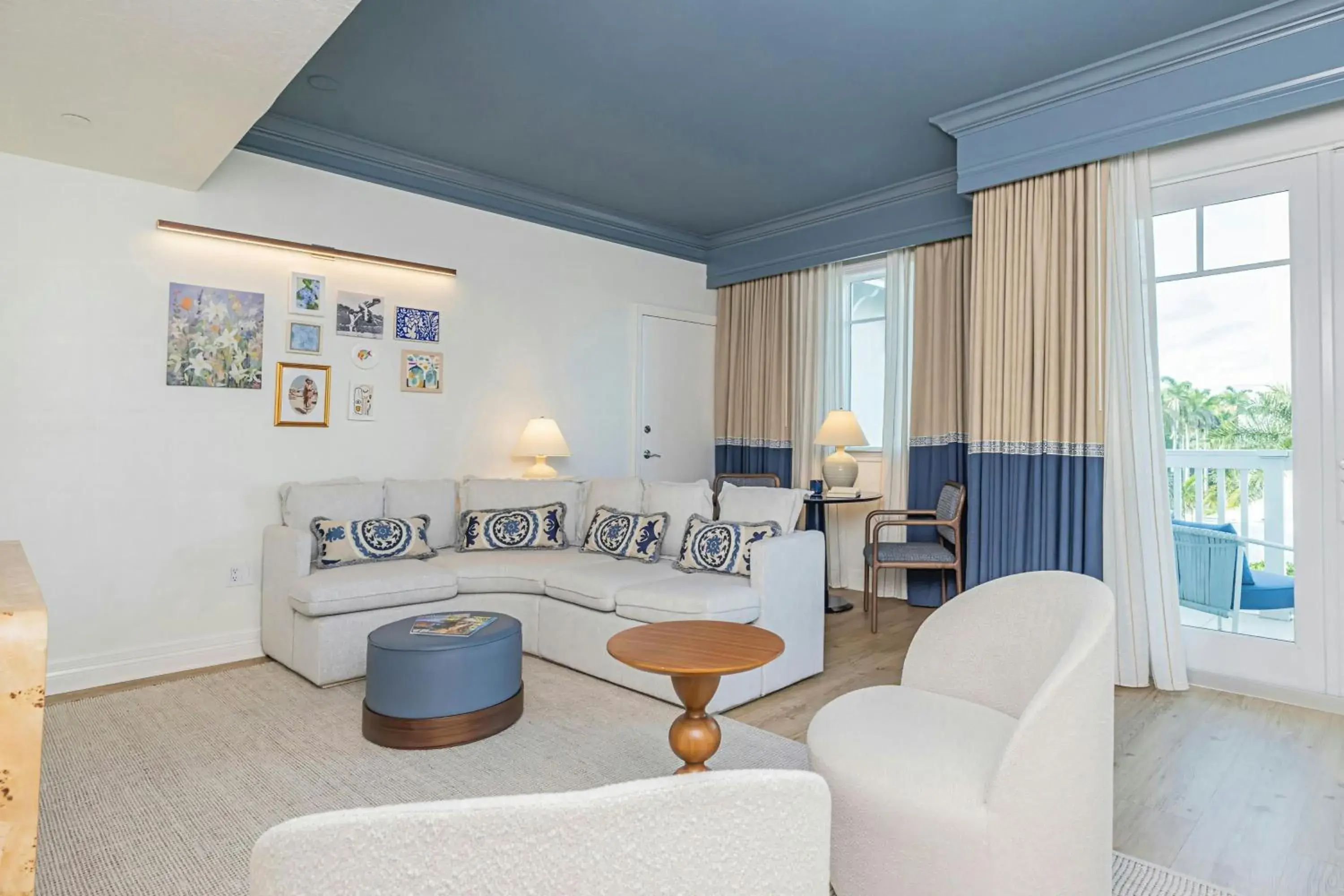 Living room in The Seagate Hotel, Golf & Beach Club, Autograph Collection Living room in The Seagate Hotel, Golf & Beach Club, Autograph Collection