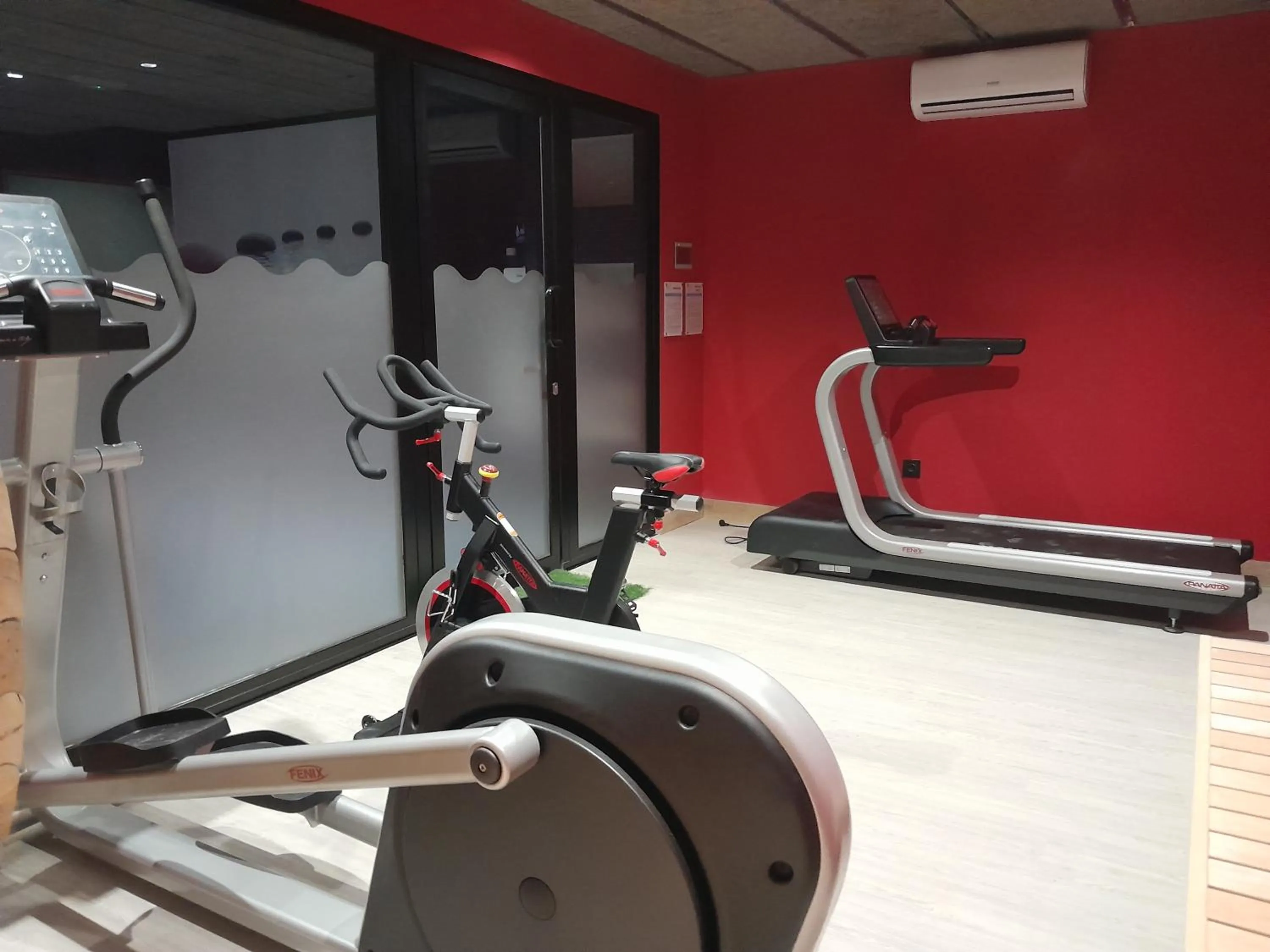 Fitness centre/facilities in AZAHAR BEACH Red Apartments & Spa