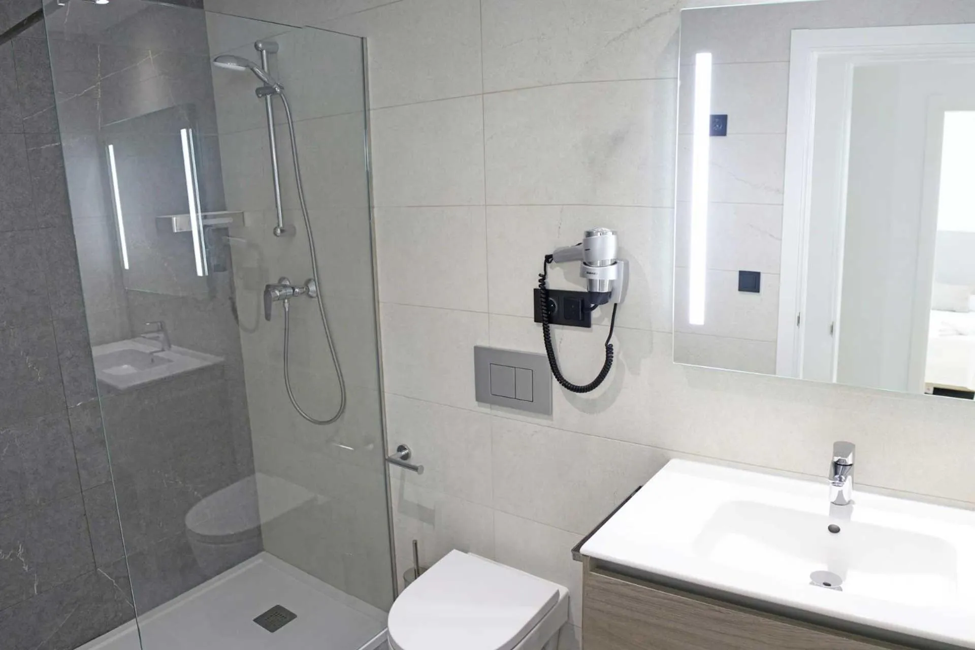 AZAHAR BEACH Red Apartments & Spa