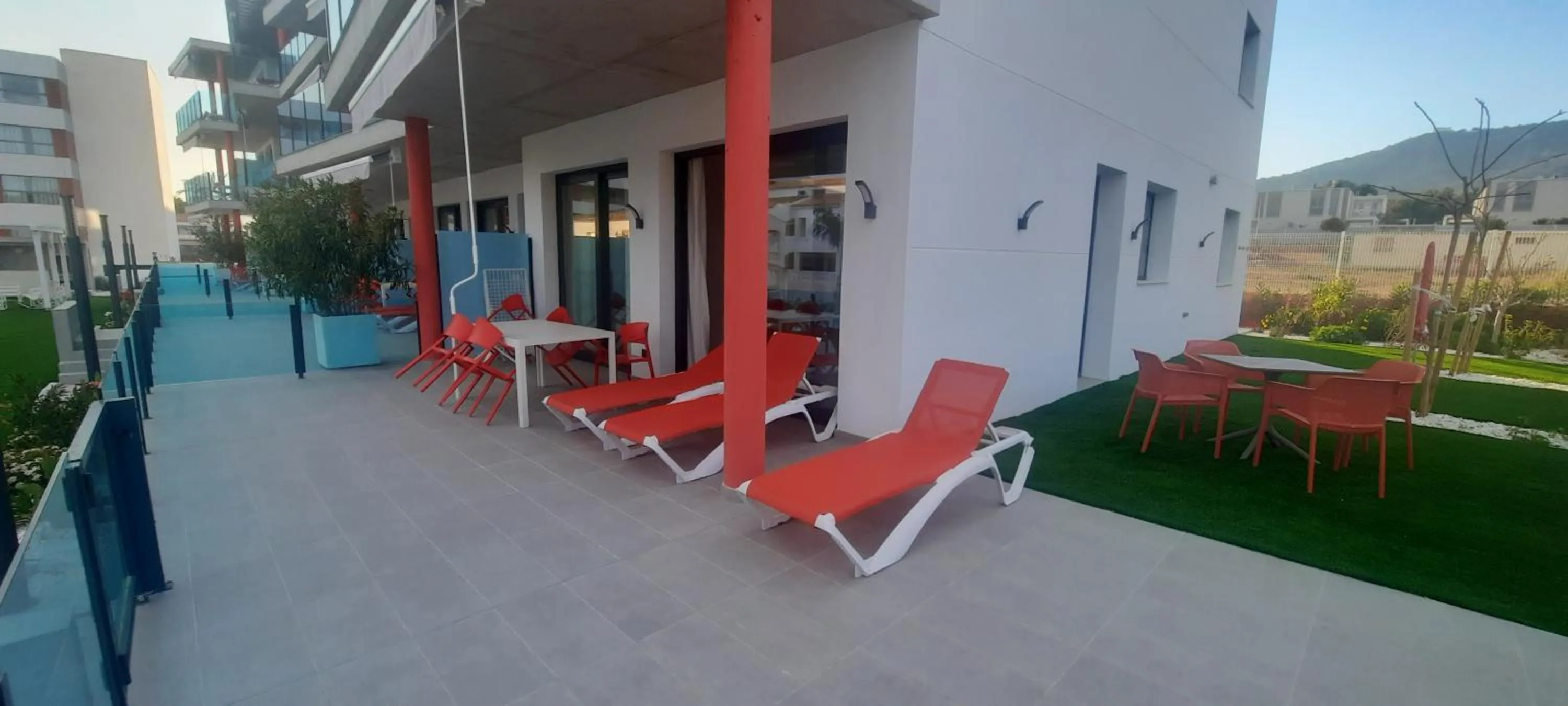 AZAHAR BEACH Red Apartments & Spa