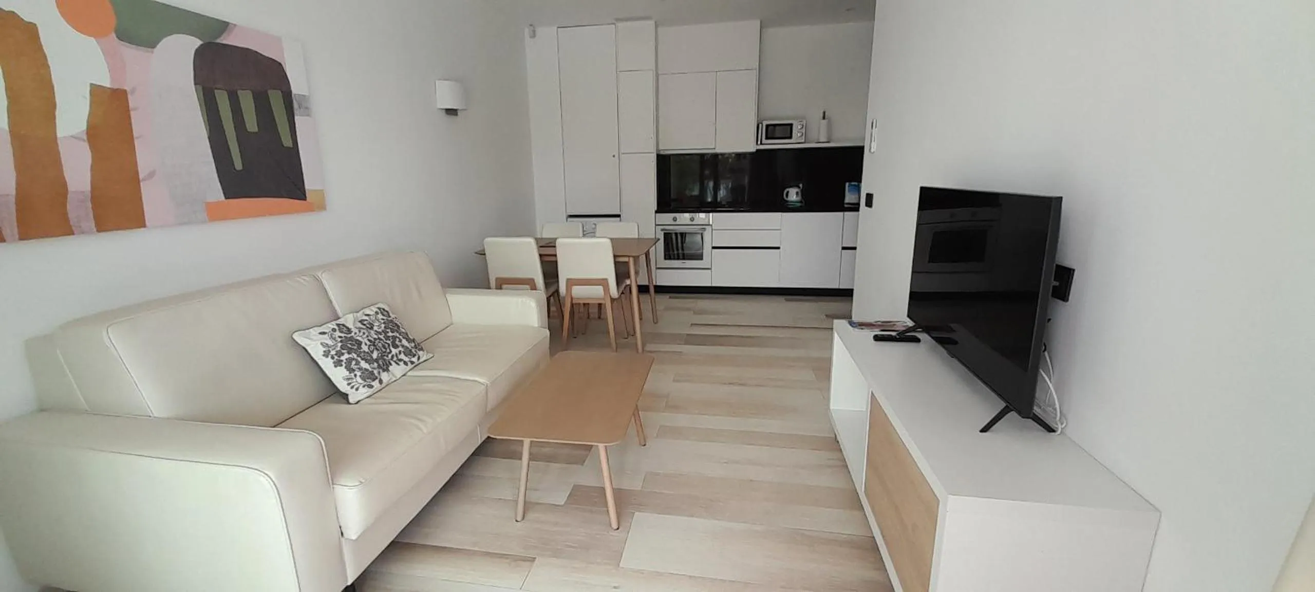 AZAHAR BEACH Red Apartments & Spa