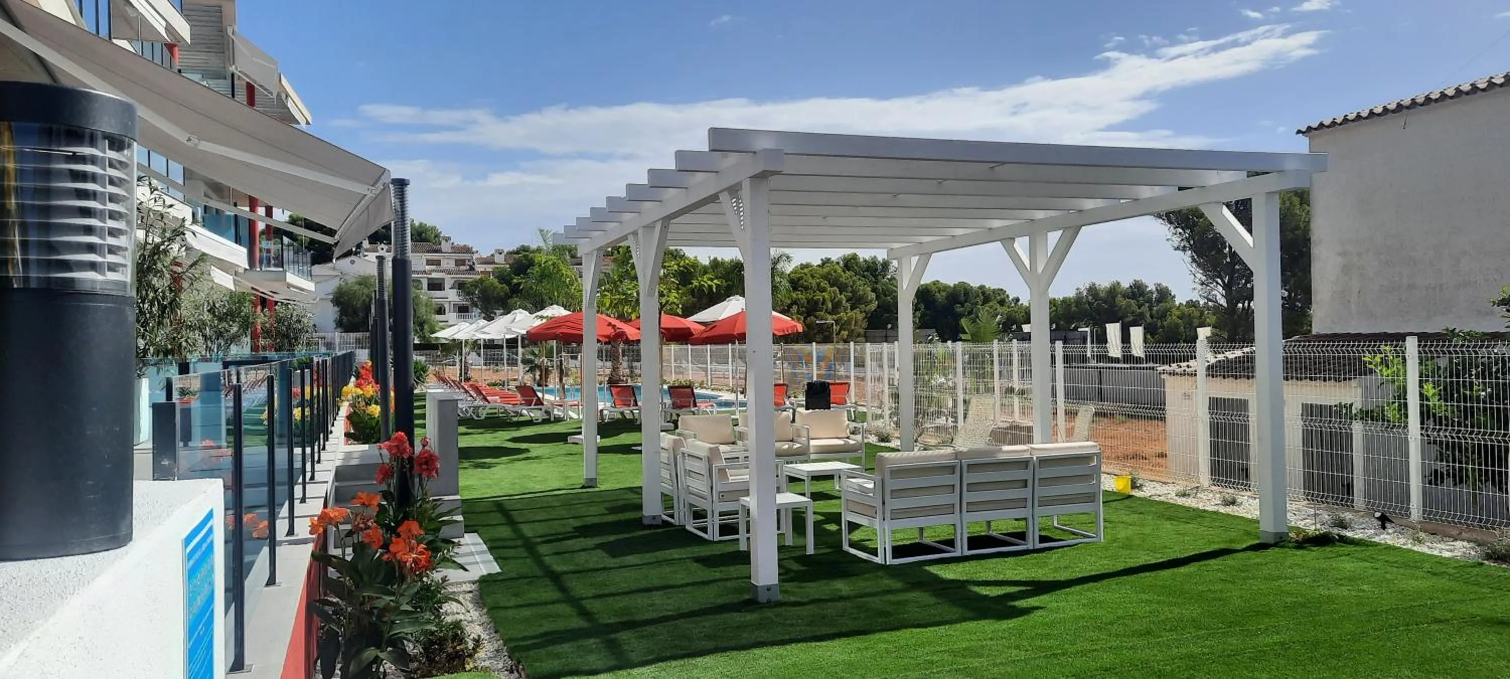 Balcony/Terrace in AZAHAR BEACH Red Apartments & Spa