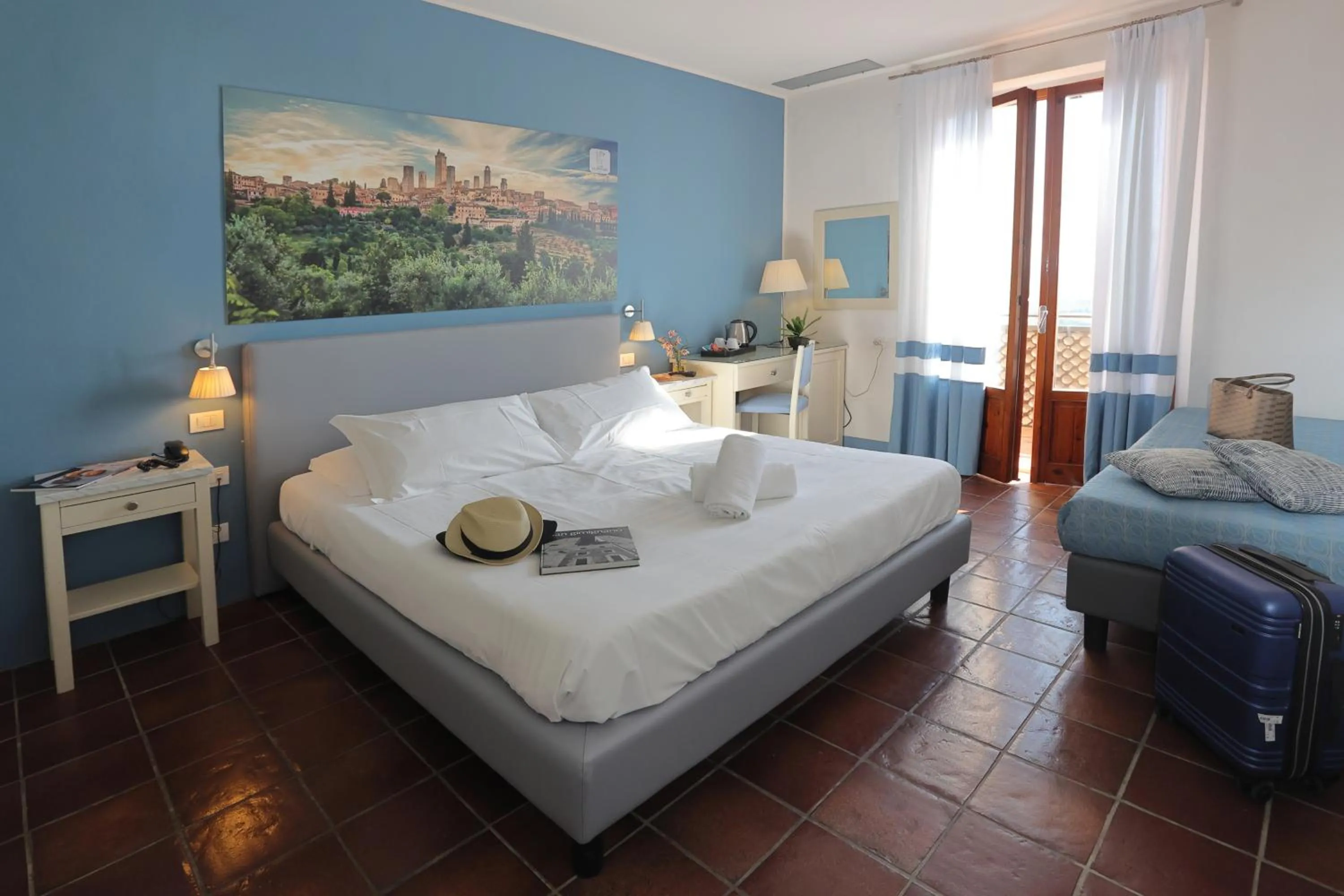 Bed in Hotel Le Renaie