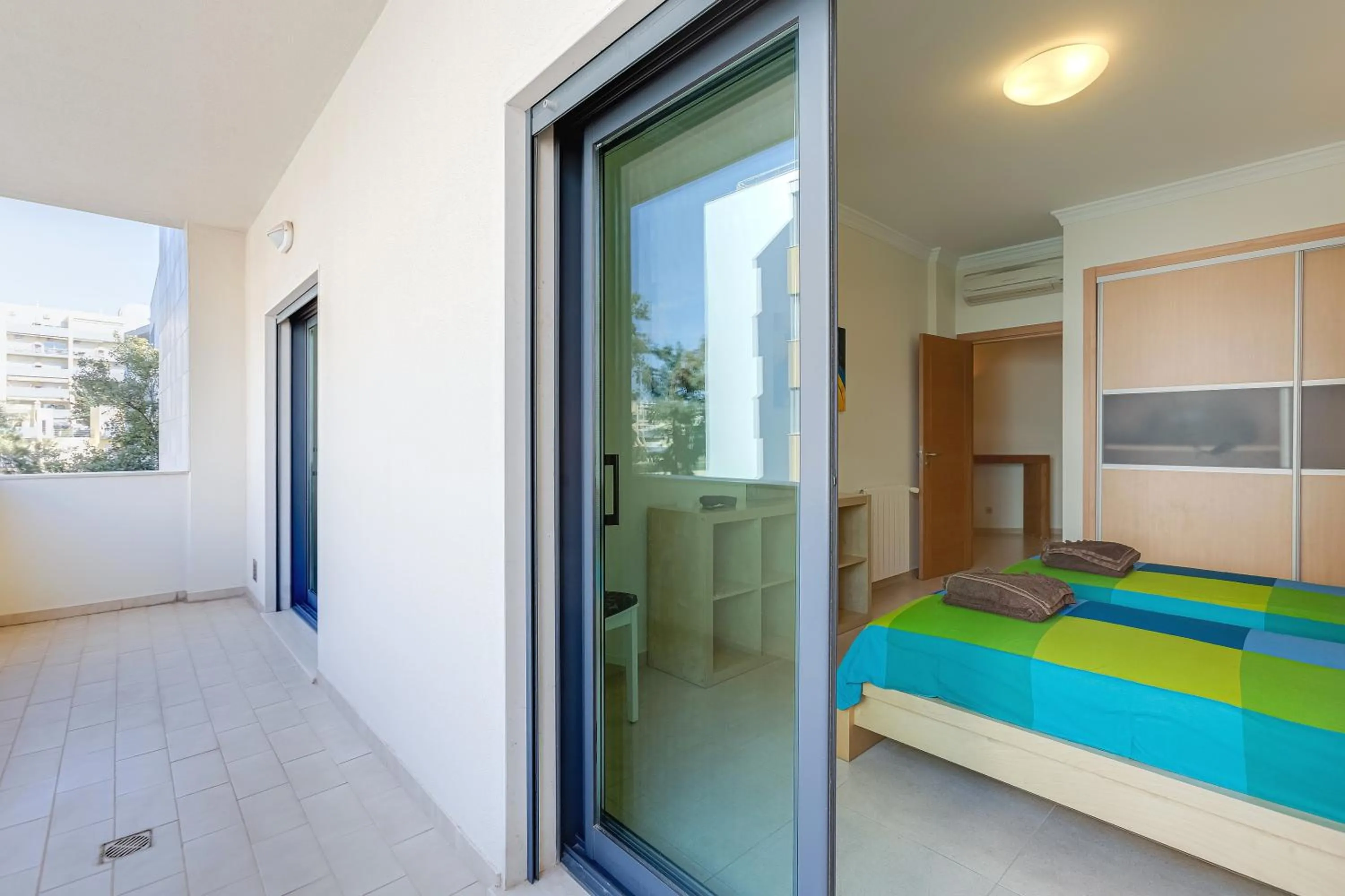 Bed in Arco-Iris