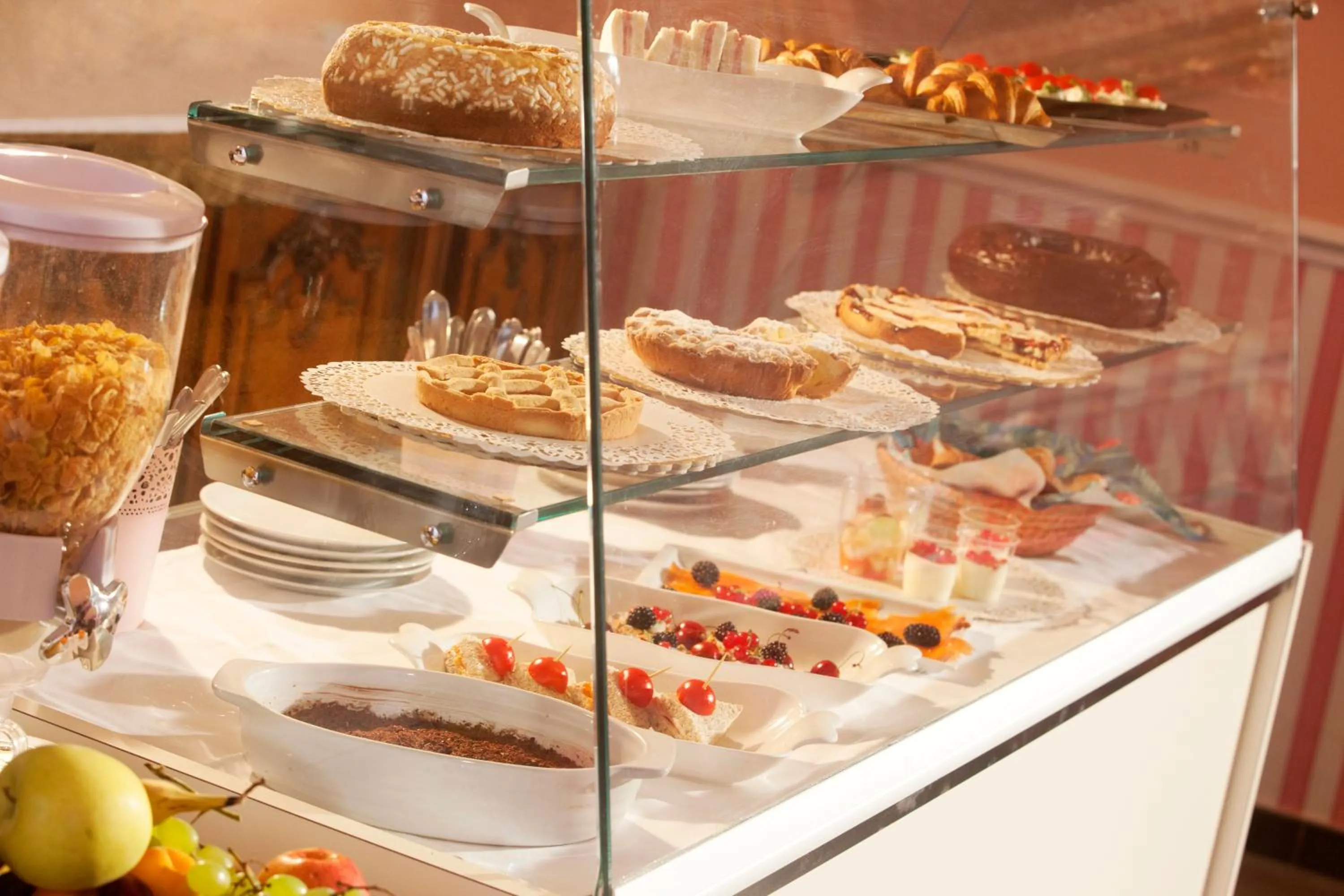 Food and drinks in Hotel Jolì