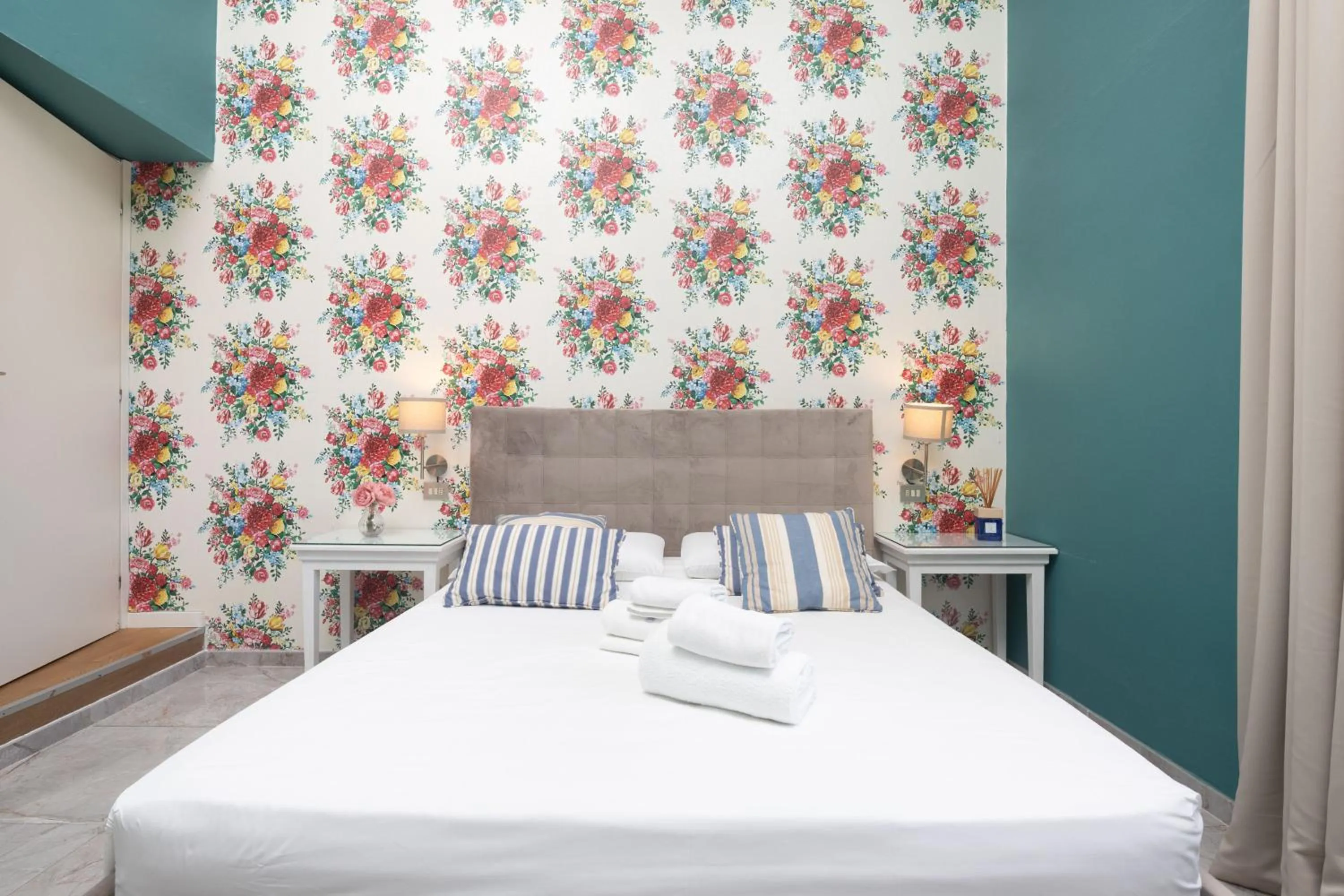 Bedroom, Bed in Hotel Jolì