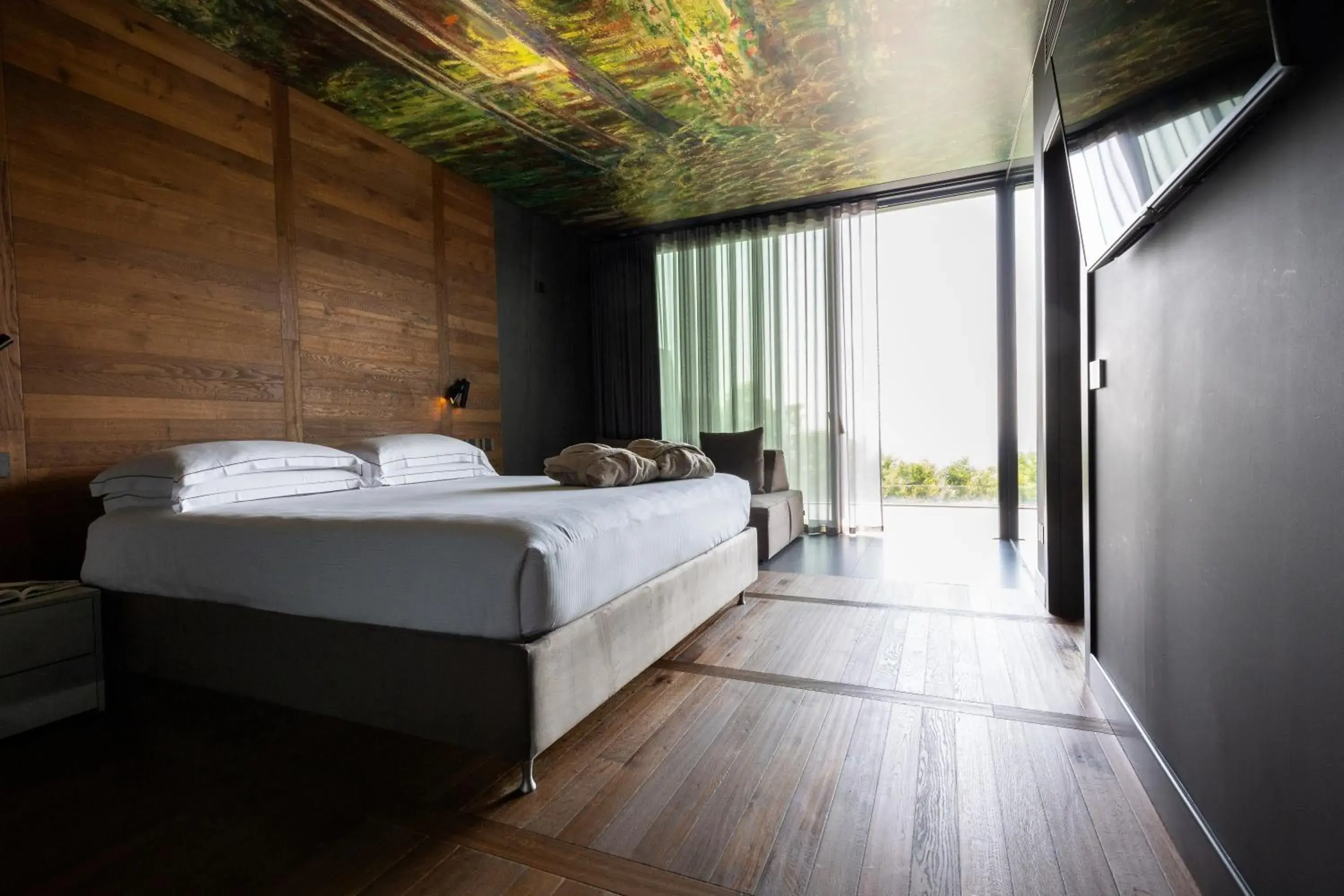 Photo of the whole room, Bed in Phi Hotel Piajo Photo of the whole room, Bed in Phi Hotel Piajo