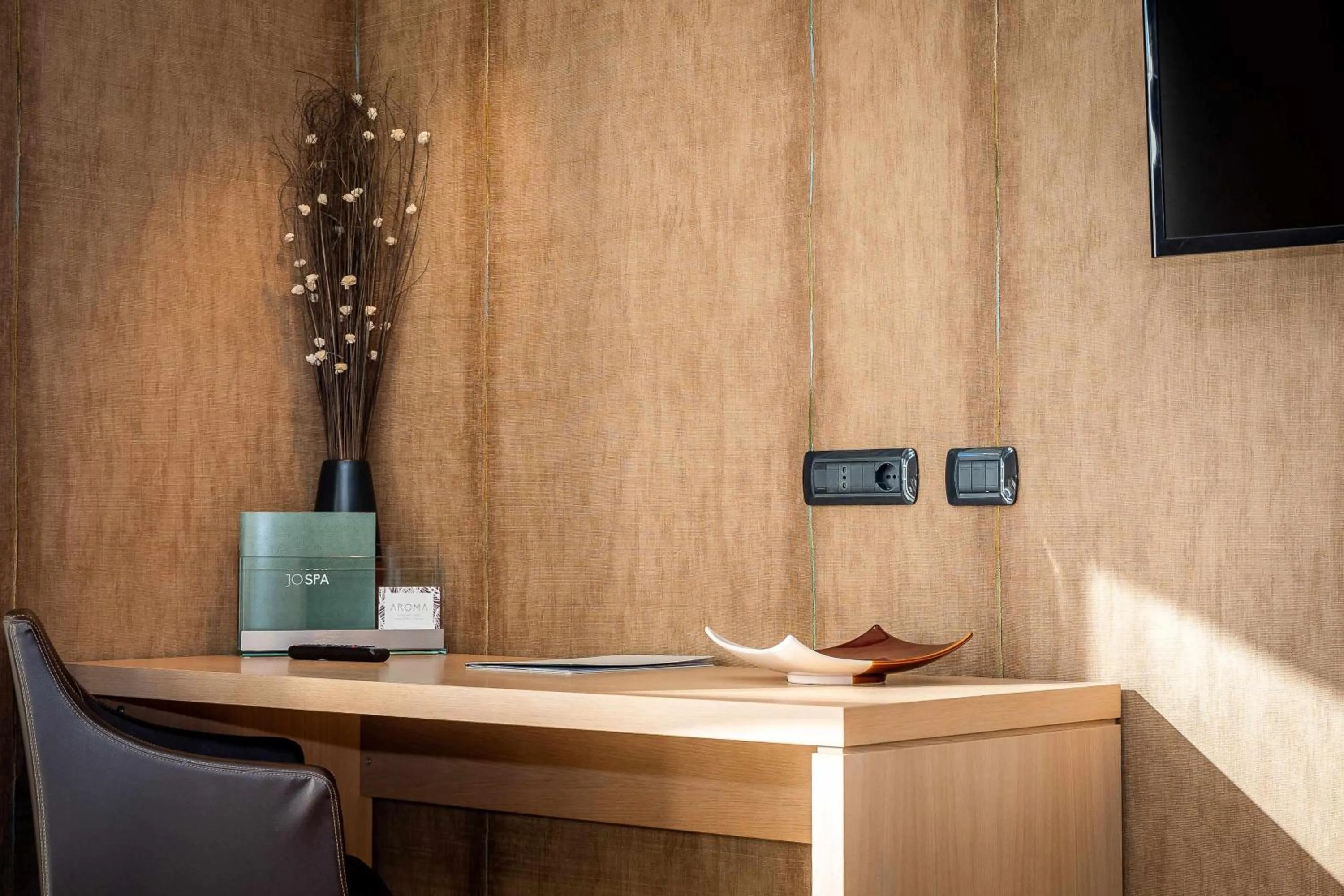 Decorative detail in Phi Hotel Piajo