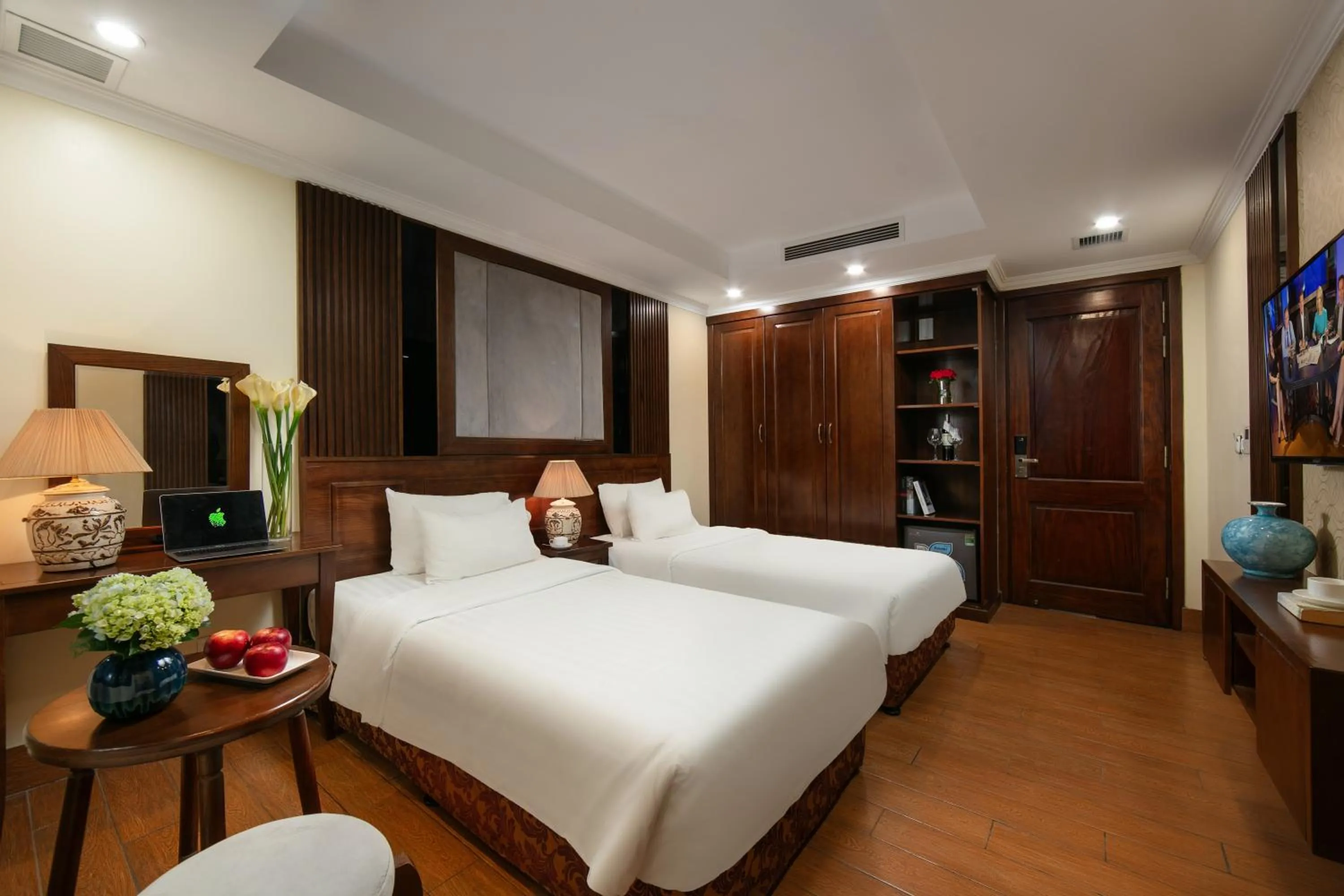 Bed in The West Hotel & Spa