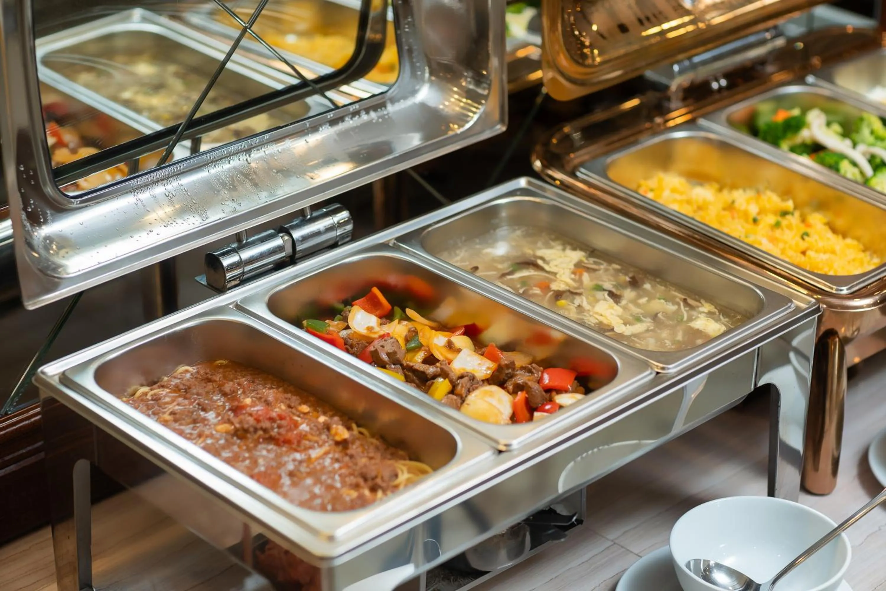 Food and drinks in The West Hotel & Spa