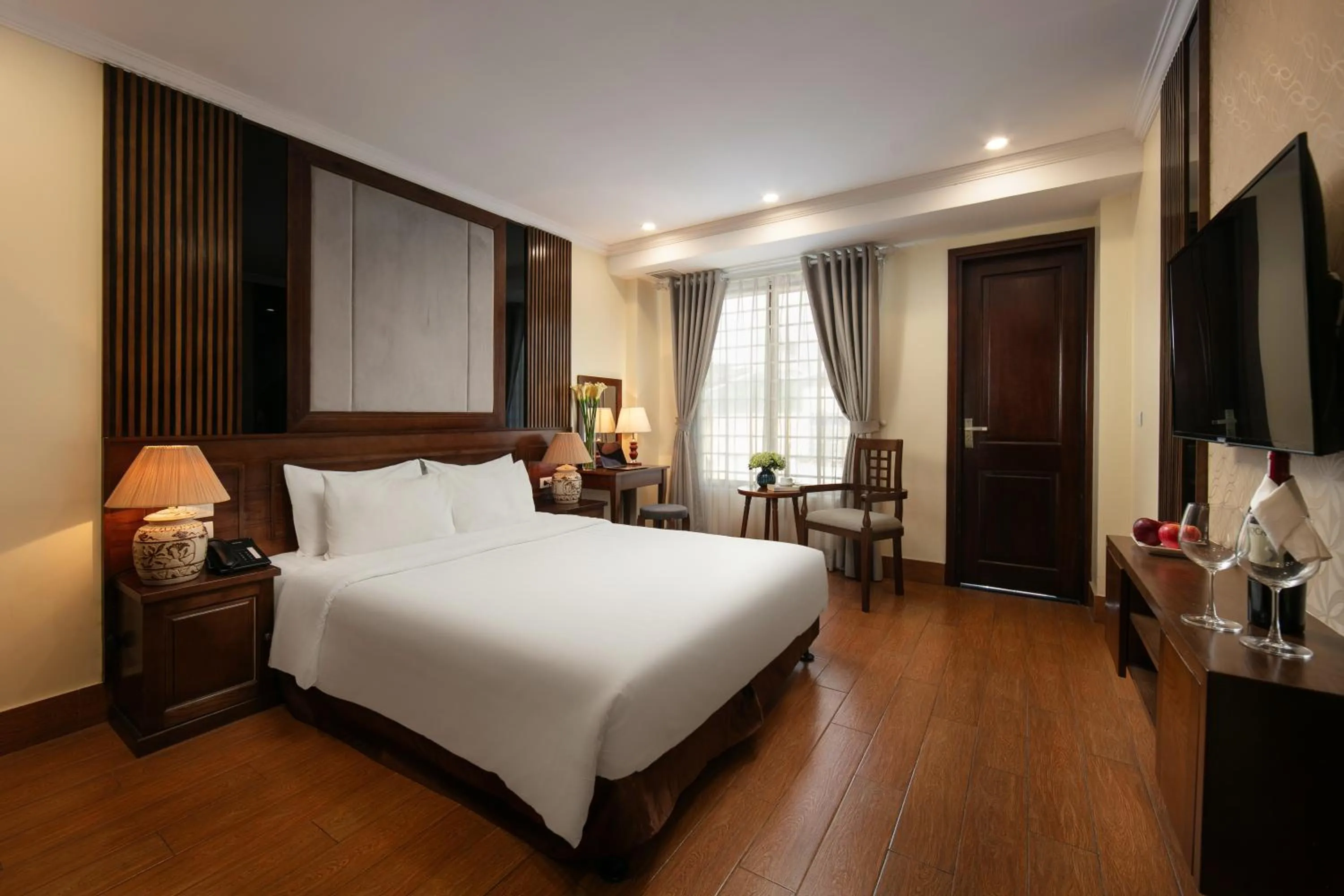 Bed in The West Hotel & Spa