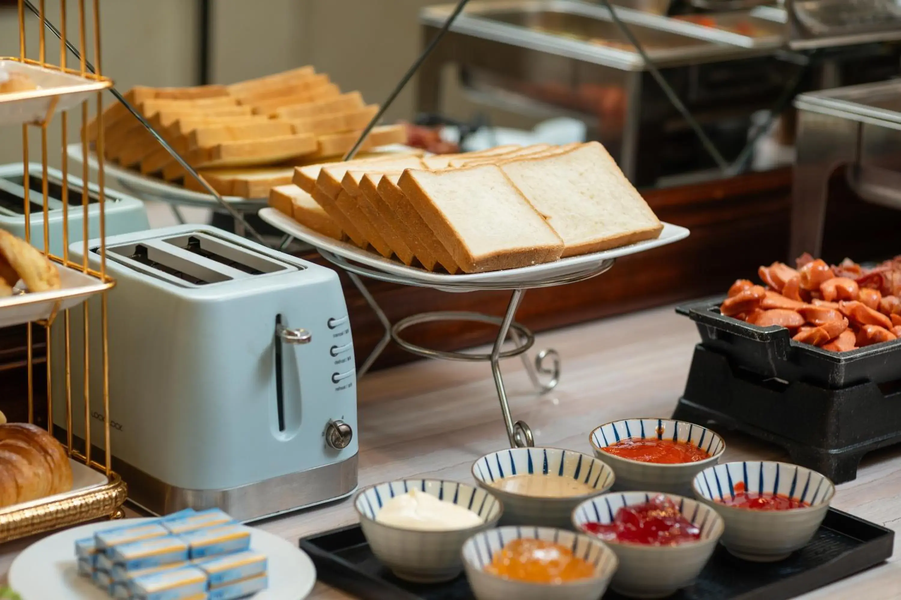 Food and drinks in The West Hotel & Spa Food and drinks in The West Hotel & Spa