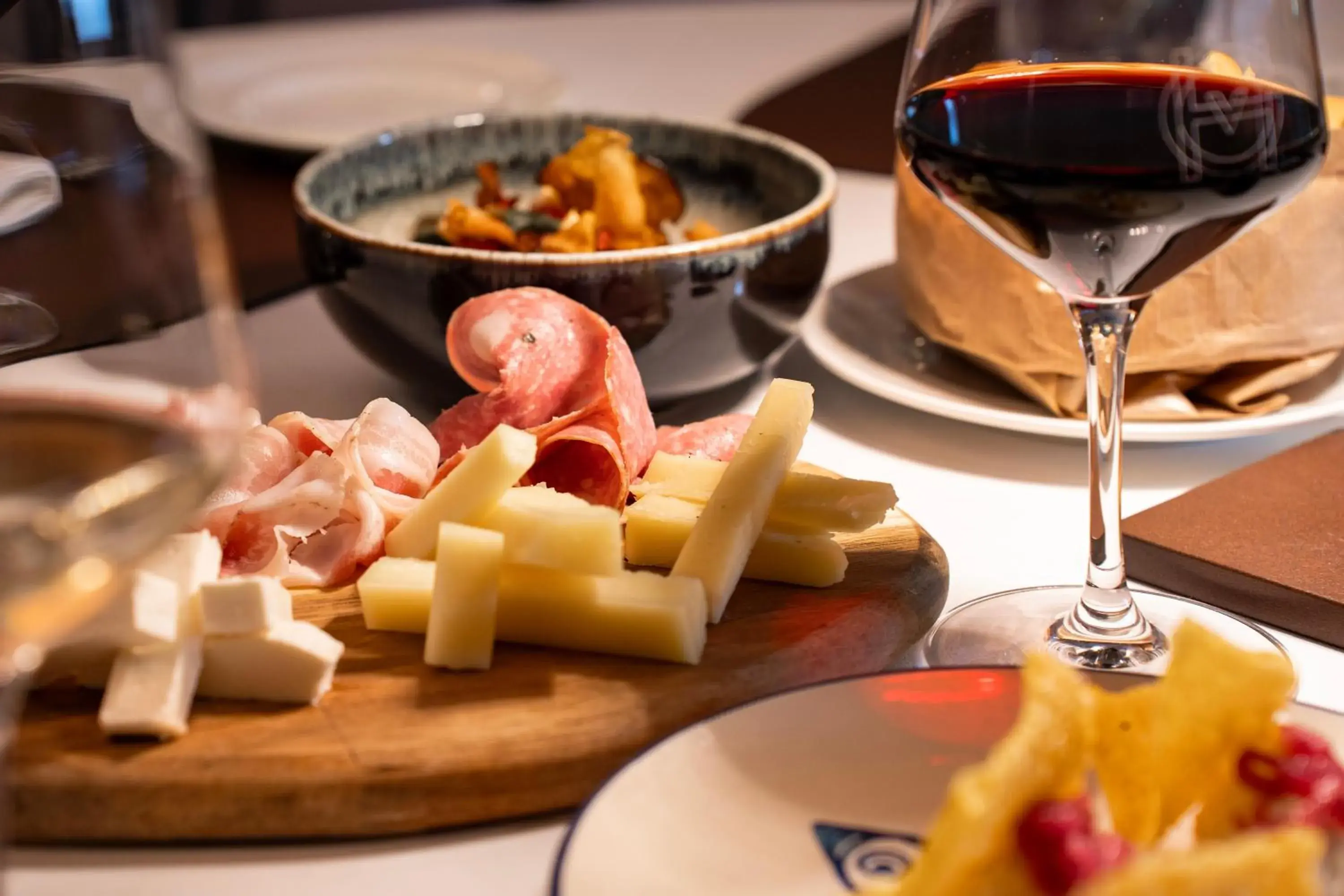 Restaurant/places to eat in GHV Hotel Restaurant/places to eat in GHV Hotel